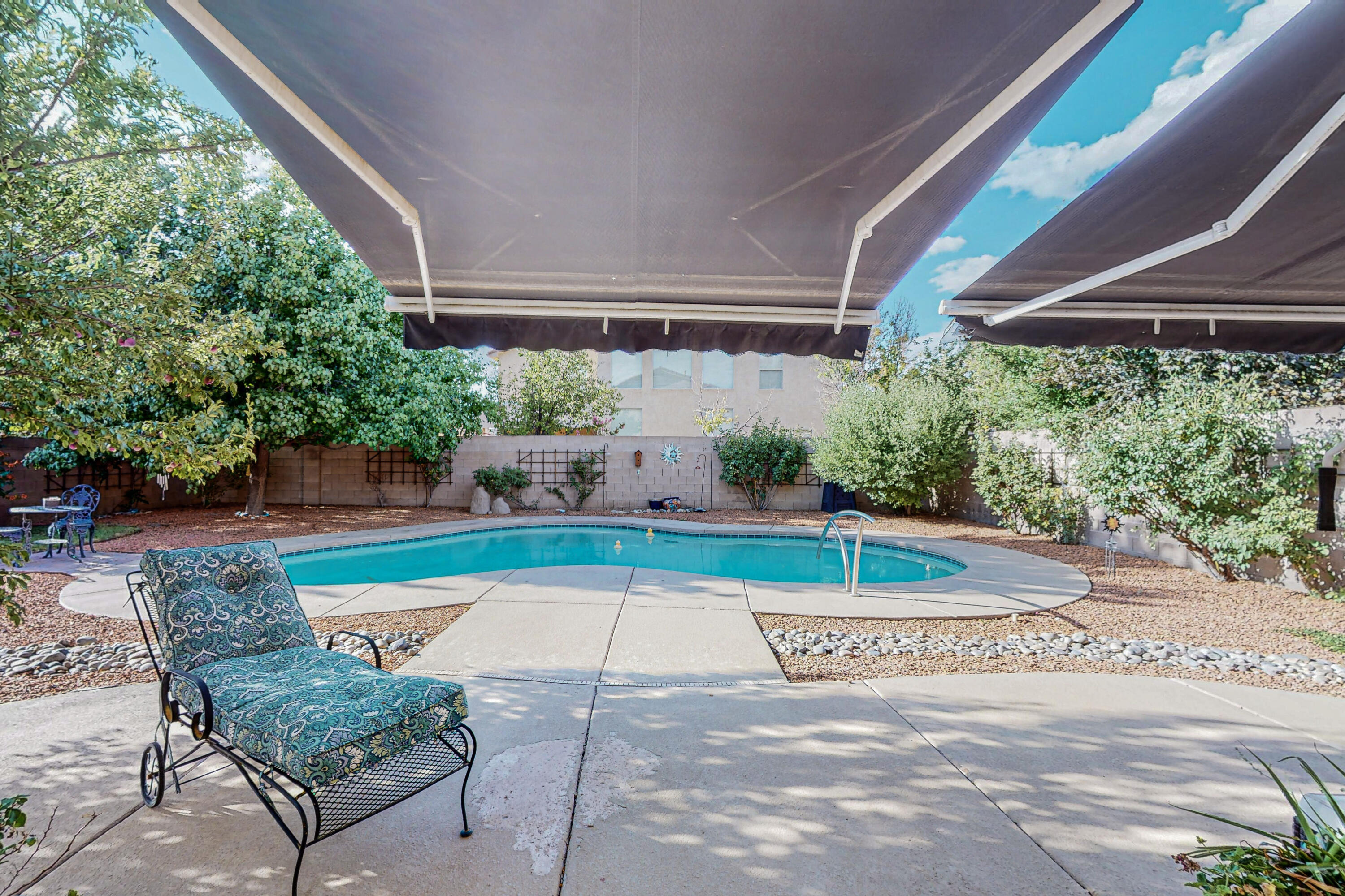 5935 Los Ritos Court NW