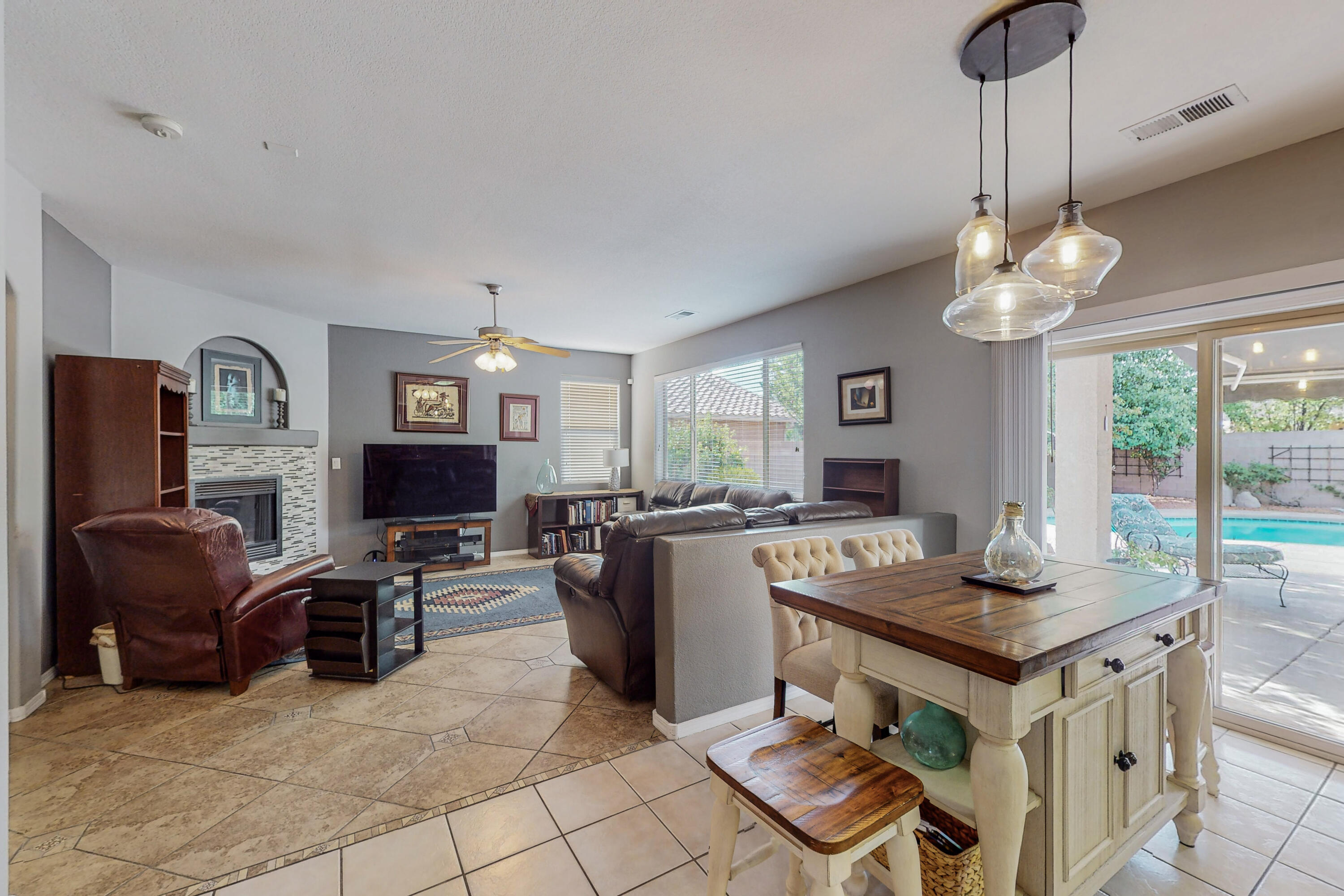 5935 Los Ritos Court NW
