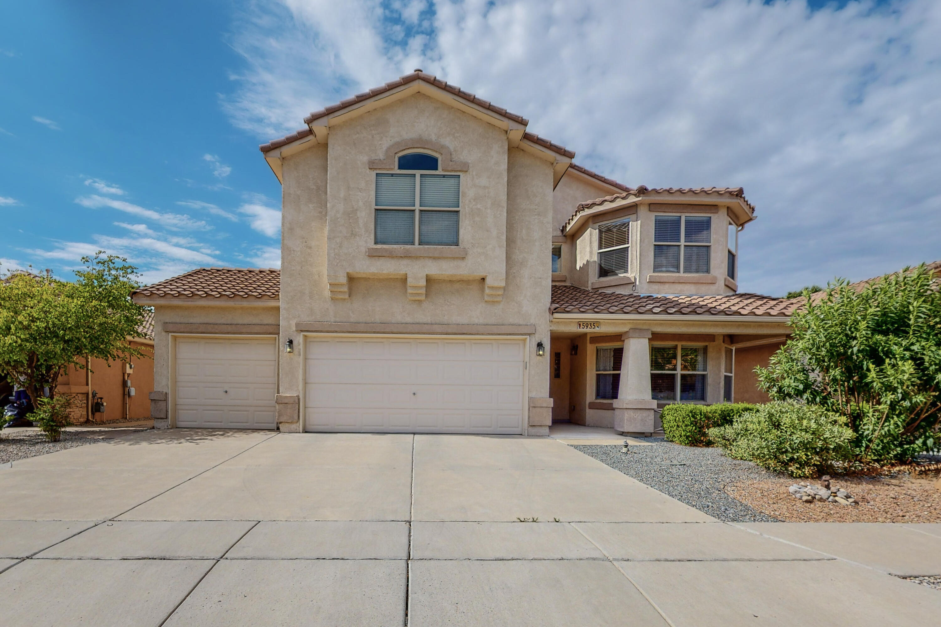 5935 Los Ritos Court NW