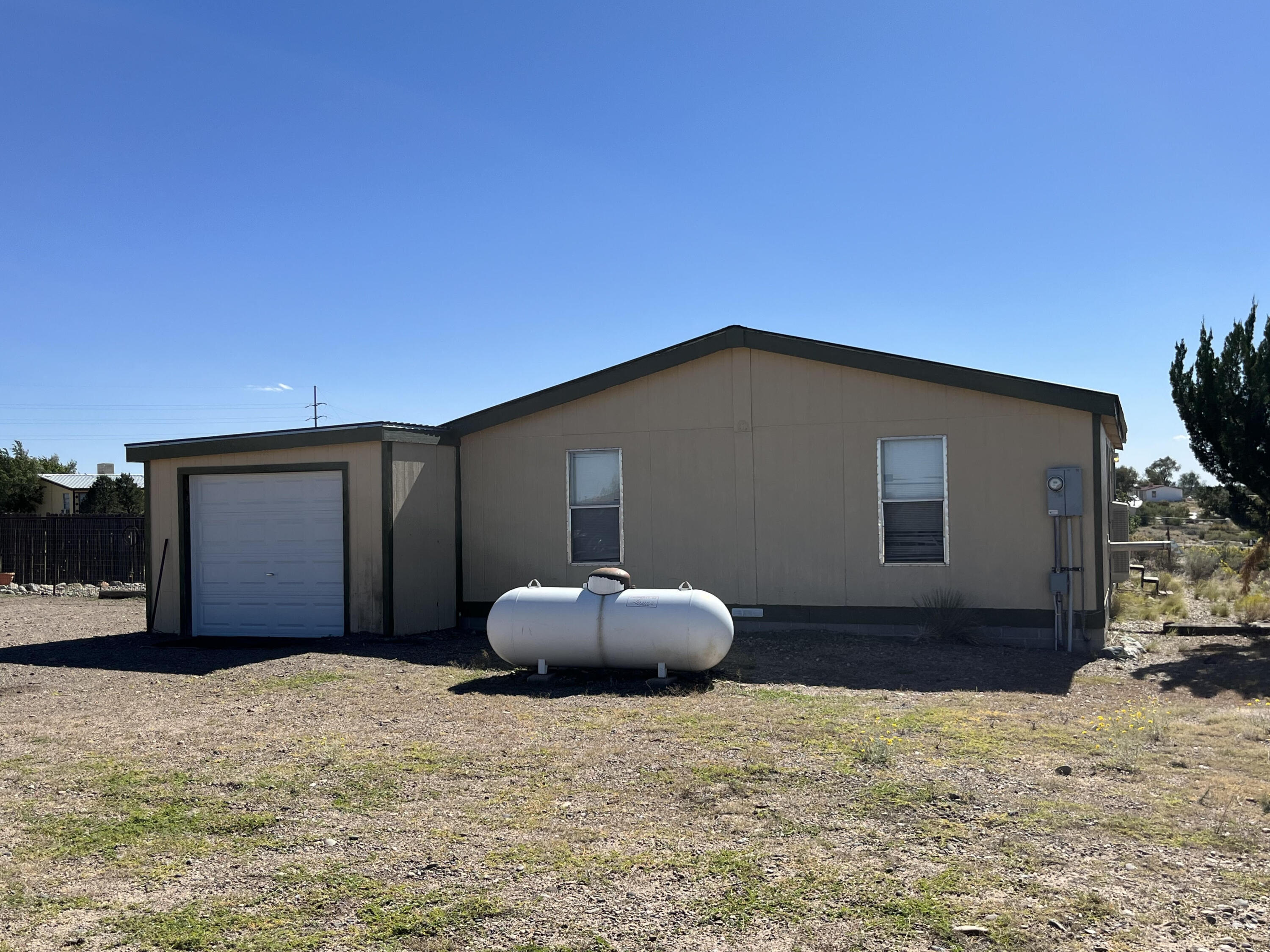 5 East Angelo