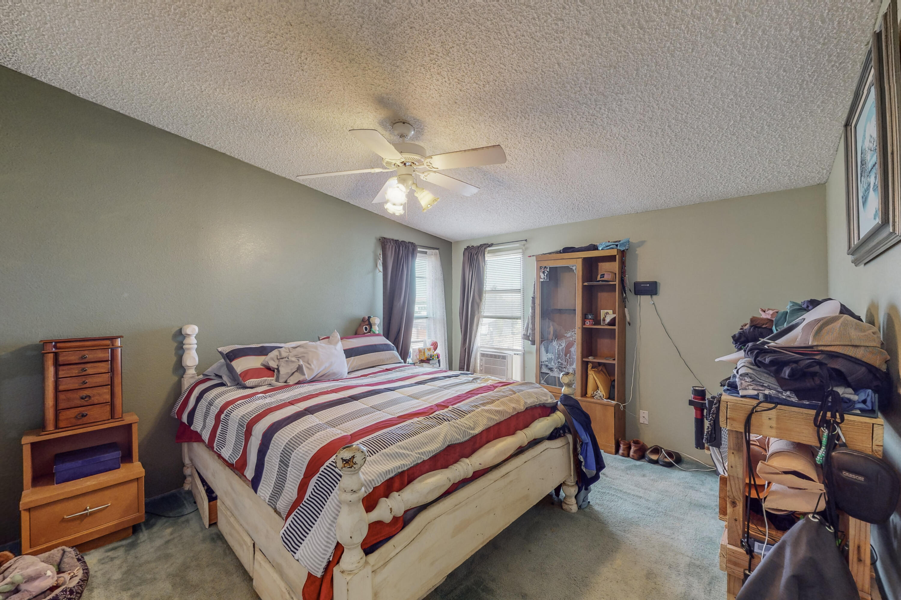 5 East Angelo