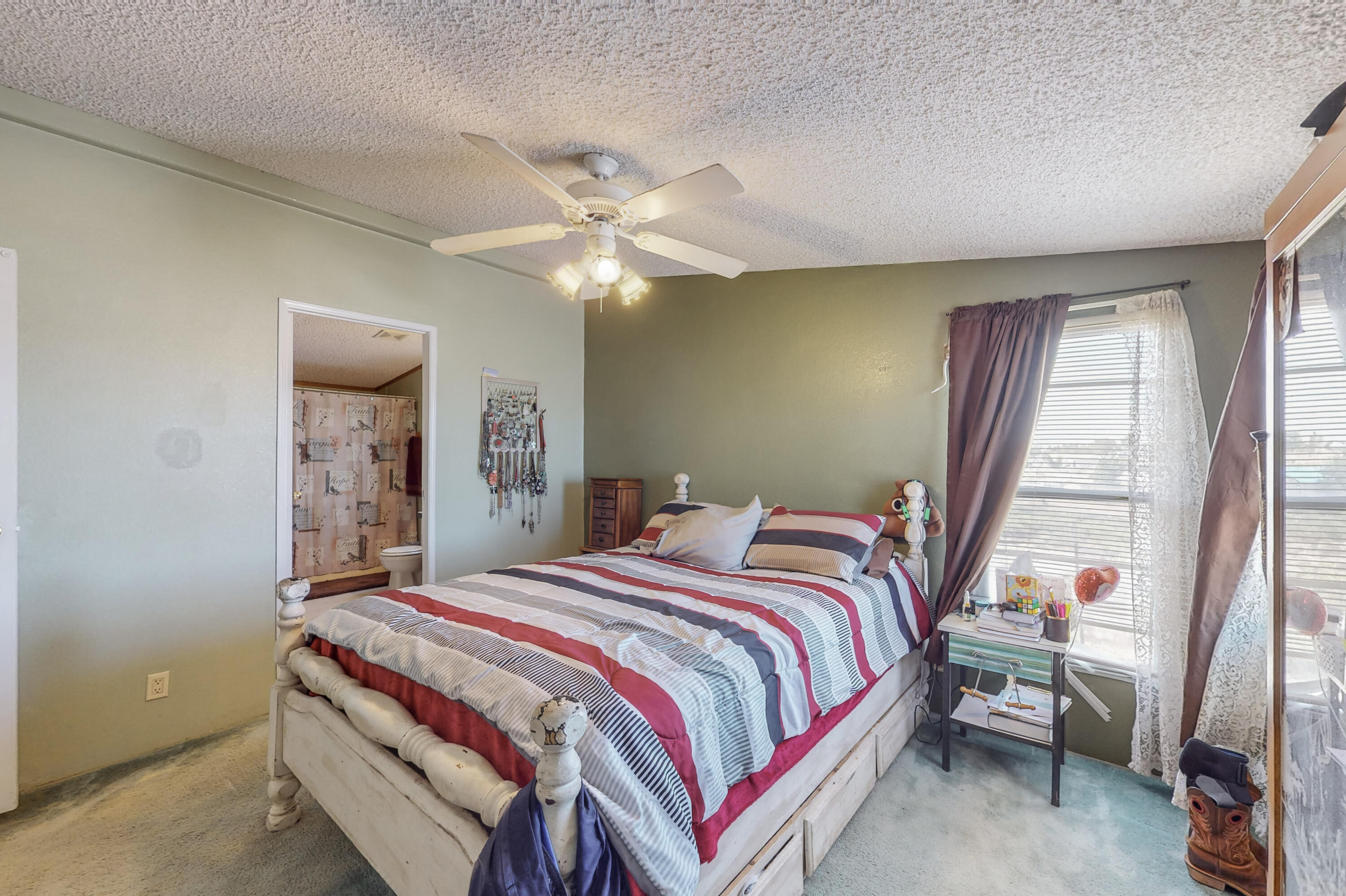 5 East Angelo