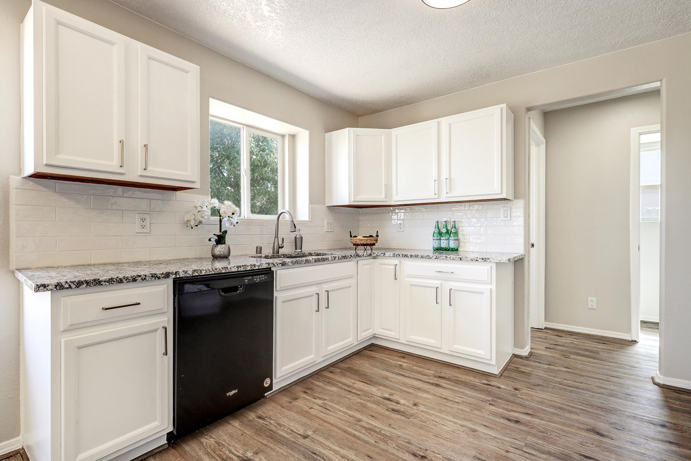 33 Violeta Place