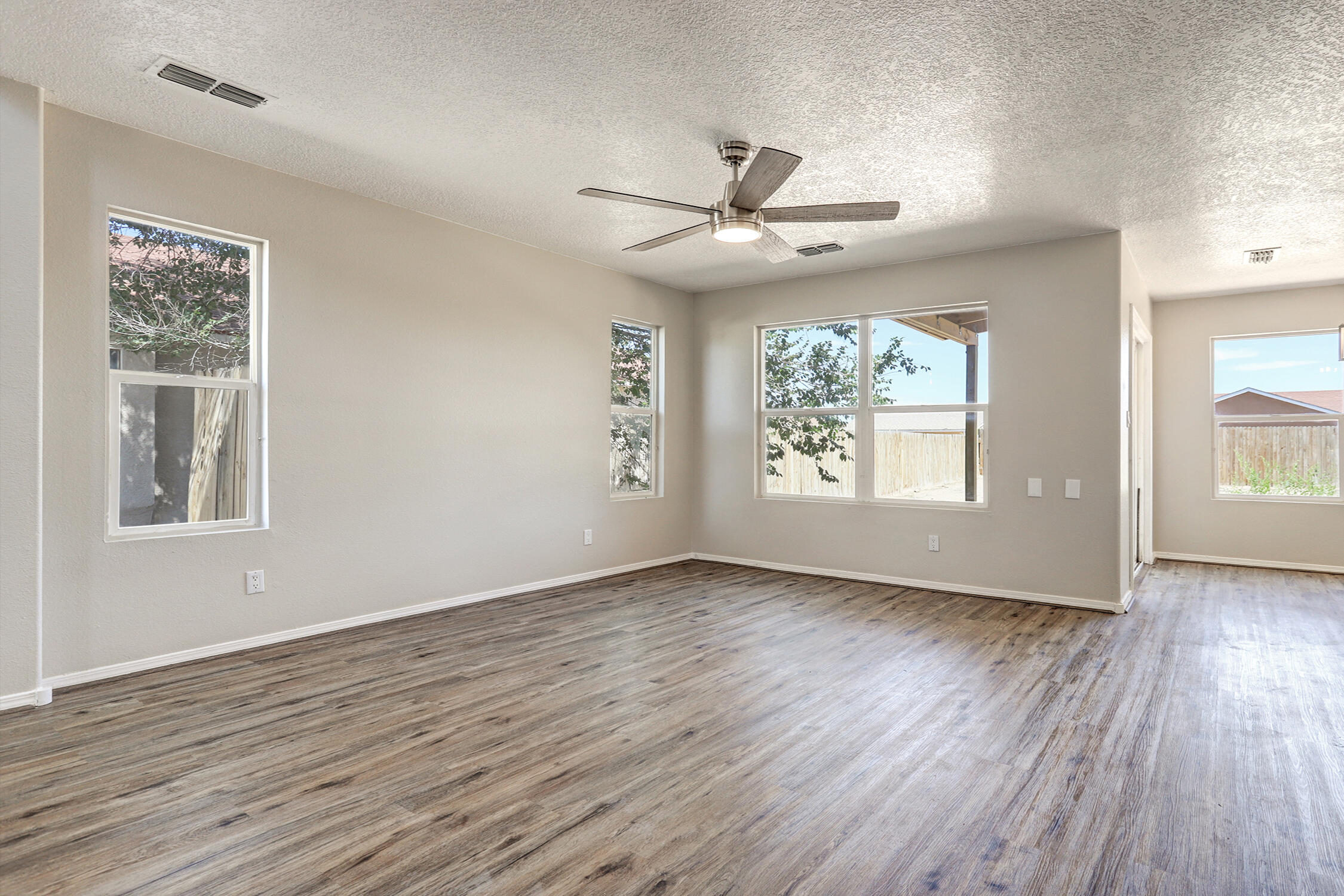 33 Violeta Place