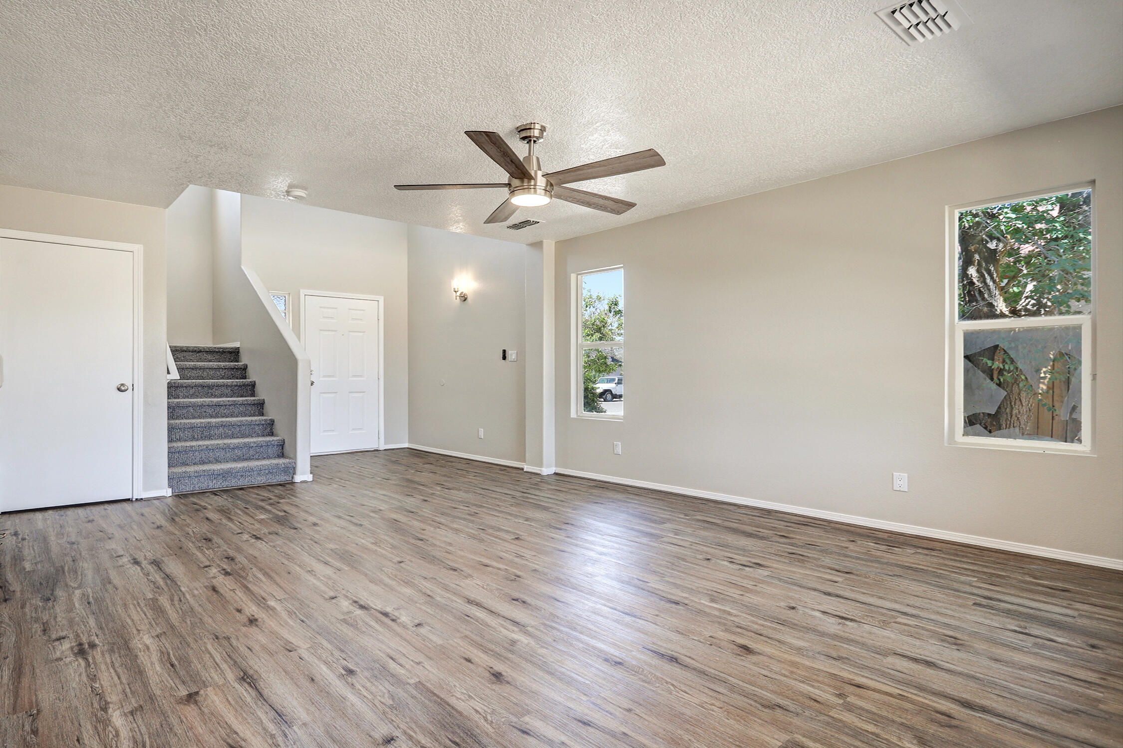 33 Violeta Place