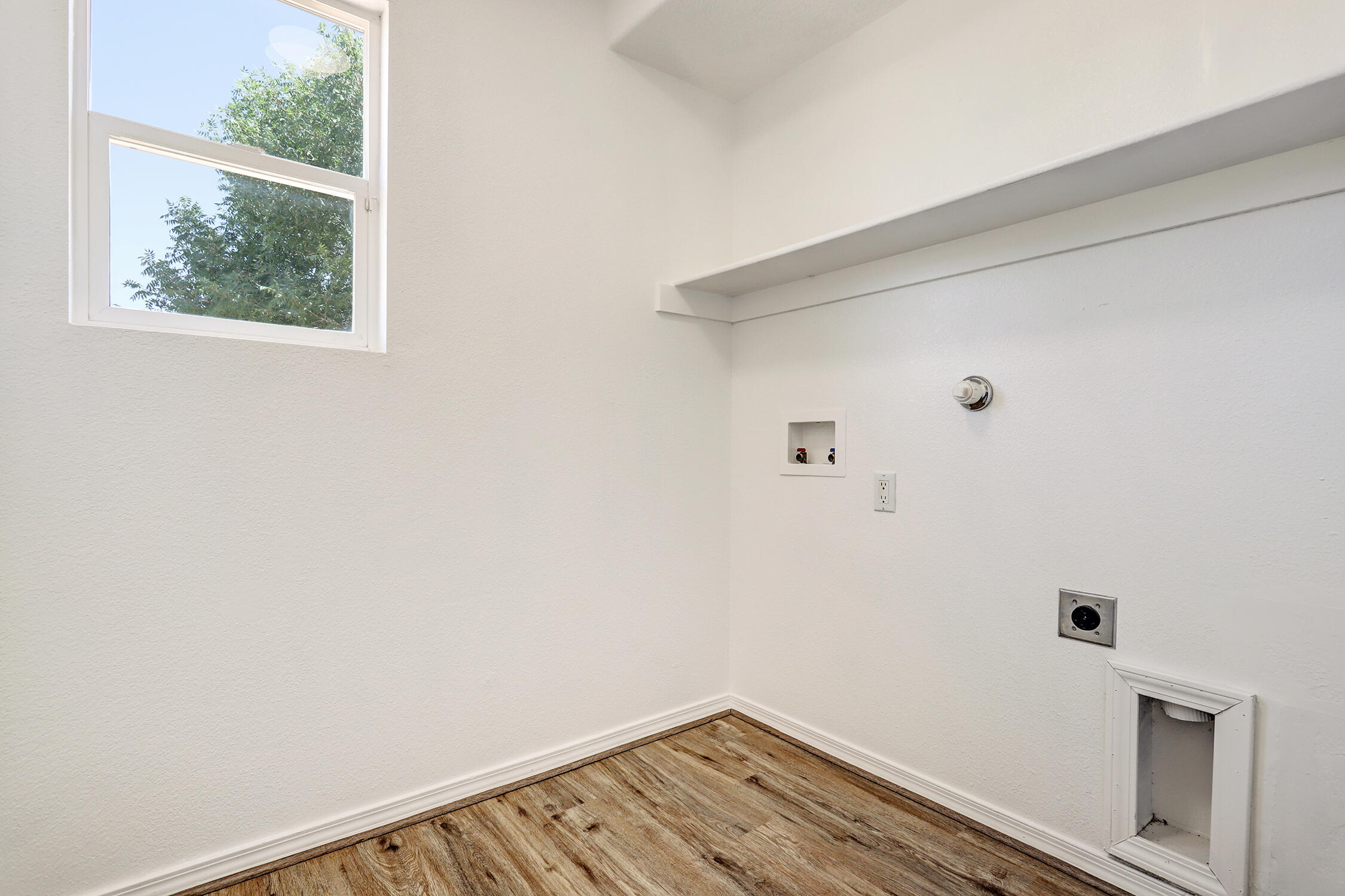 33 Violeta Place