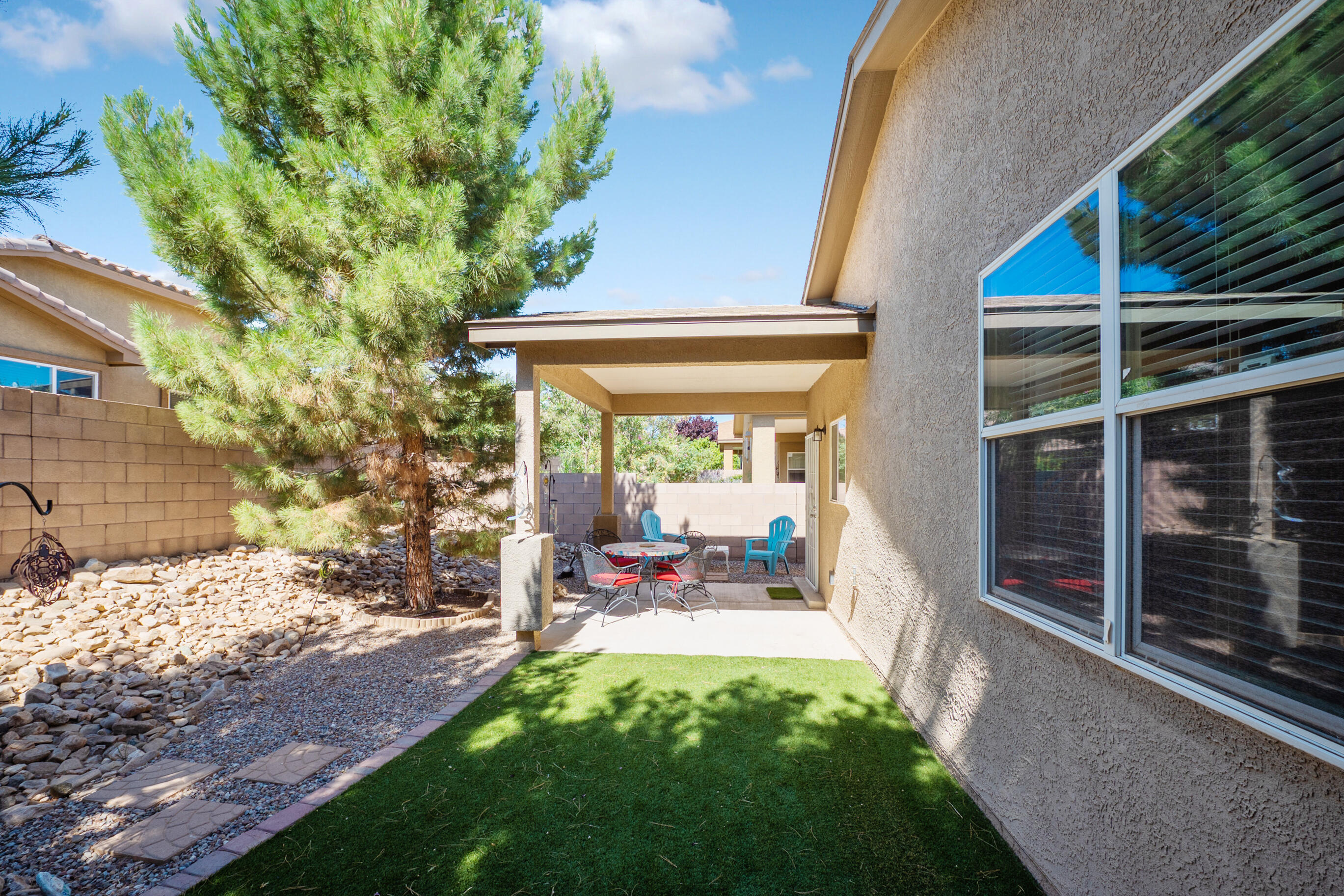 281 Zuni River Circle SW
