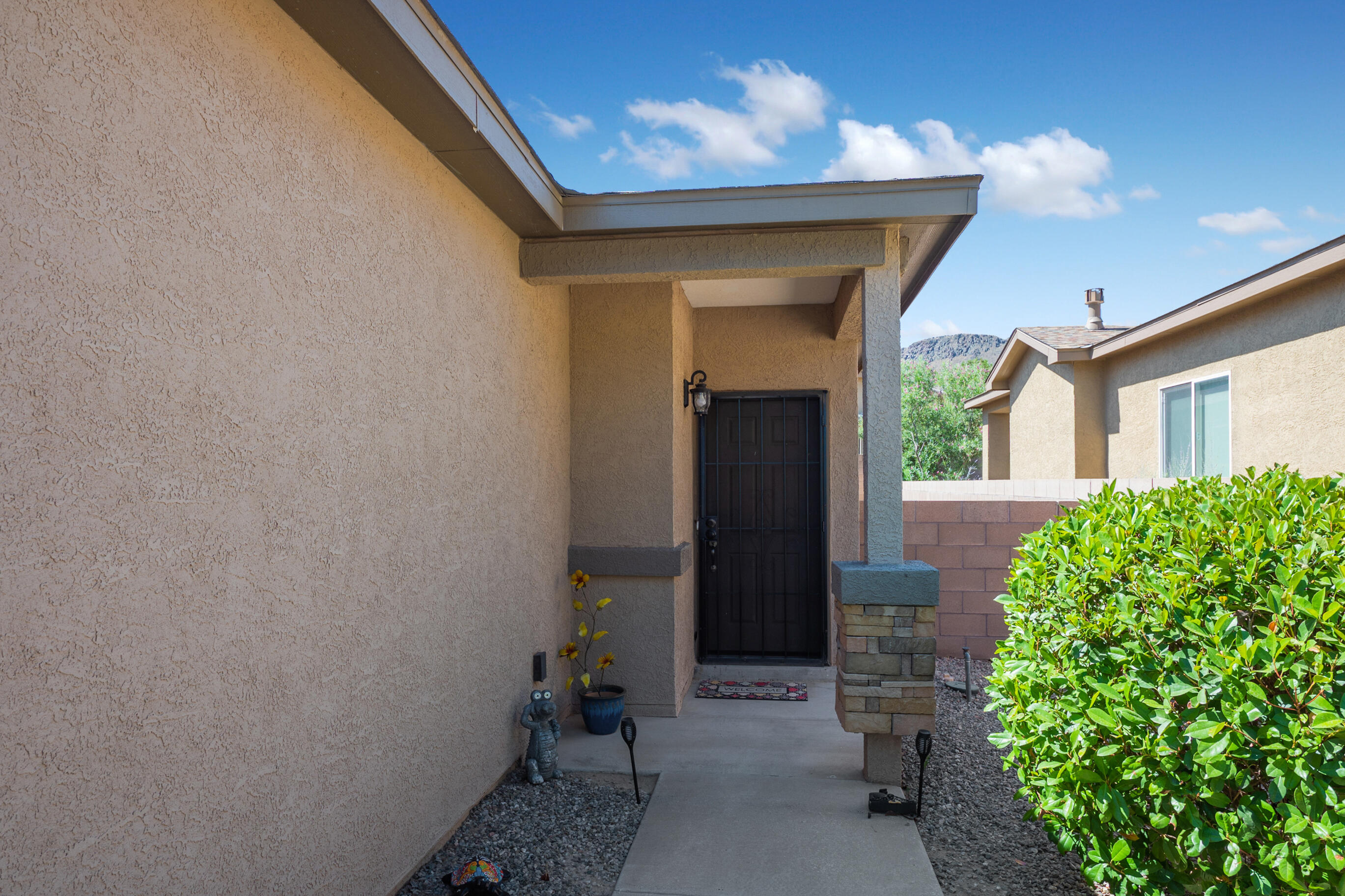 281 Zuni River Circle SW