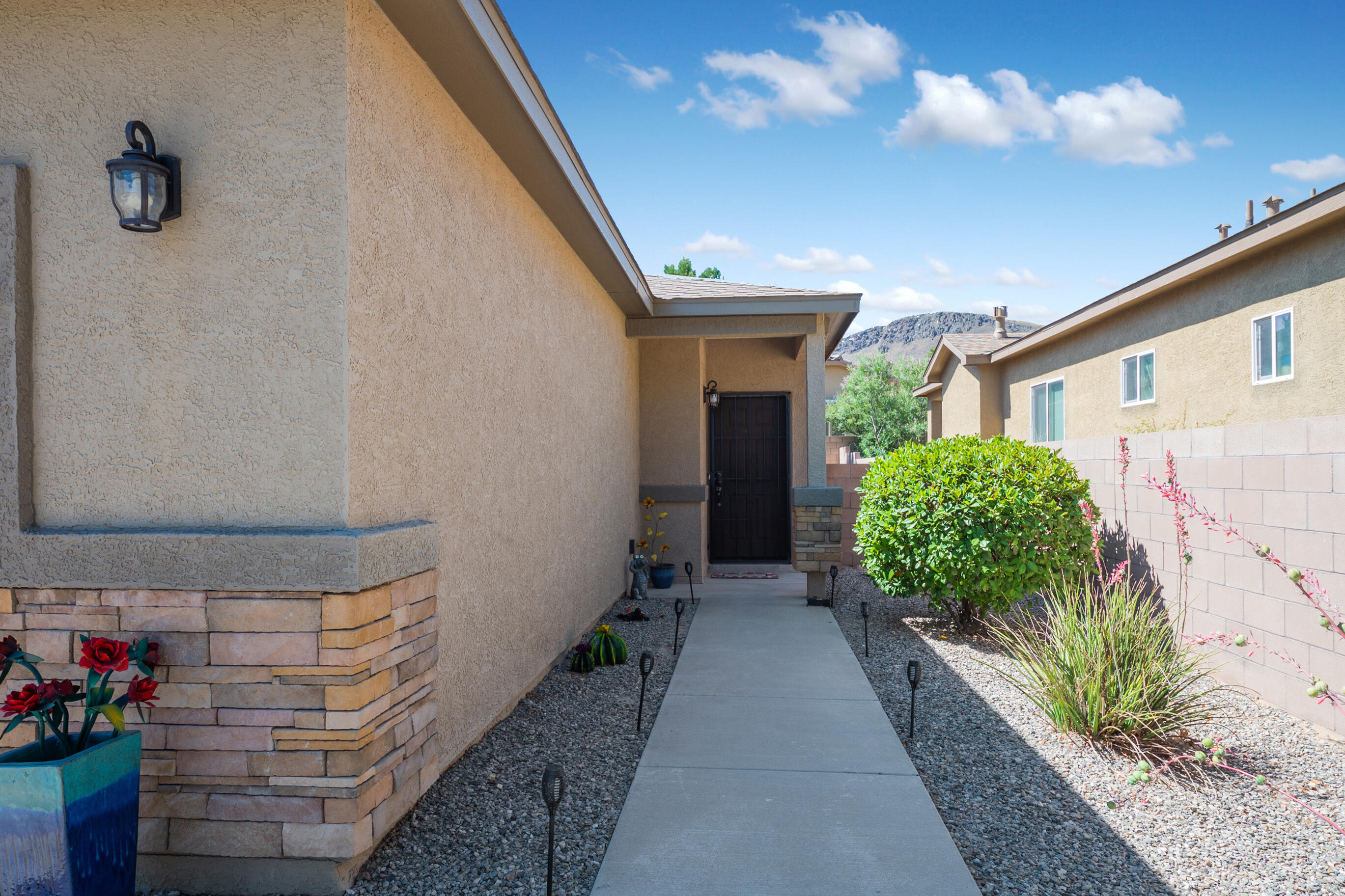 281 Zuni River Circle SW