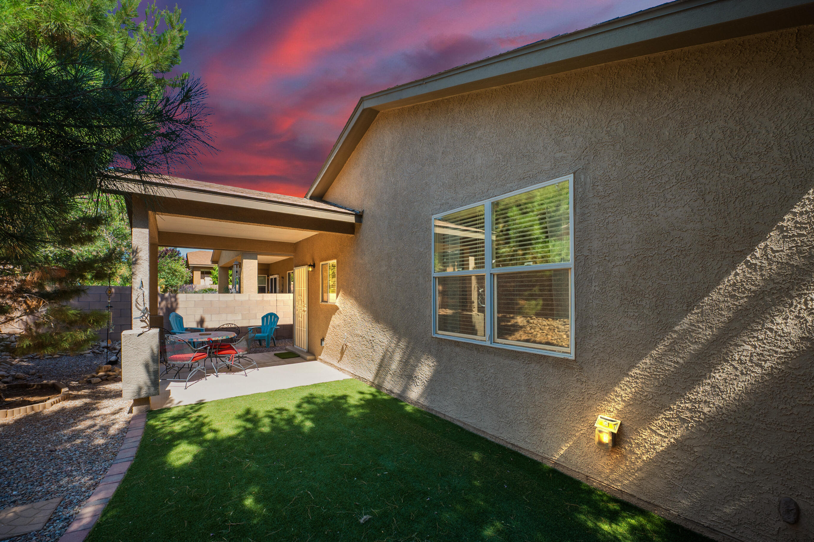 281 Zuni River Circle SW