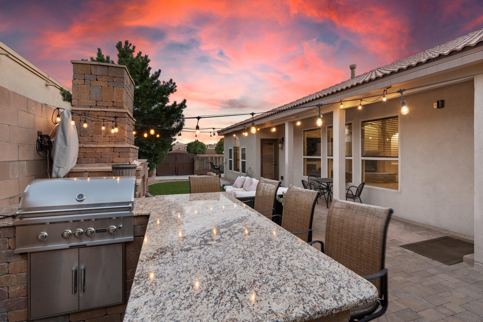 9216 N La Tierra Court NE