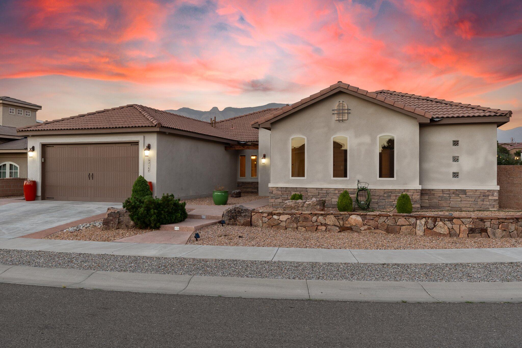 9216 N La Tierra Court NE