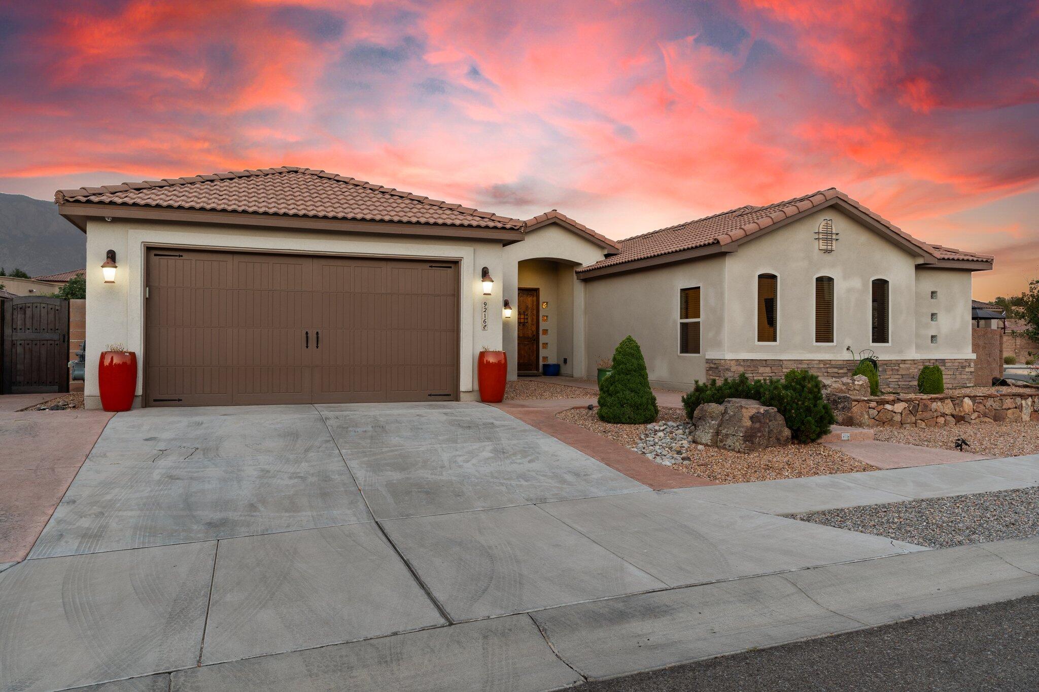 9216 N La Tierra Court NE