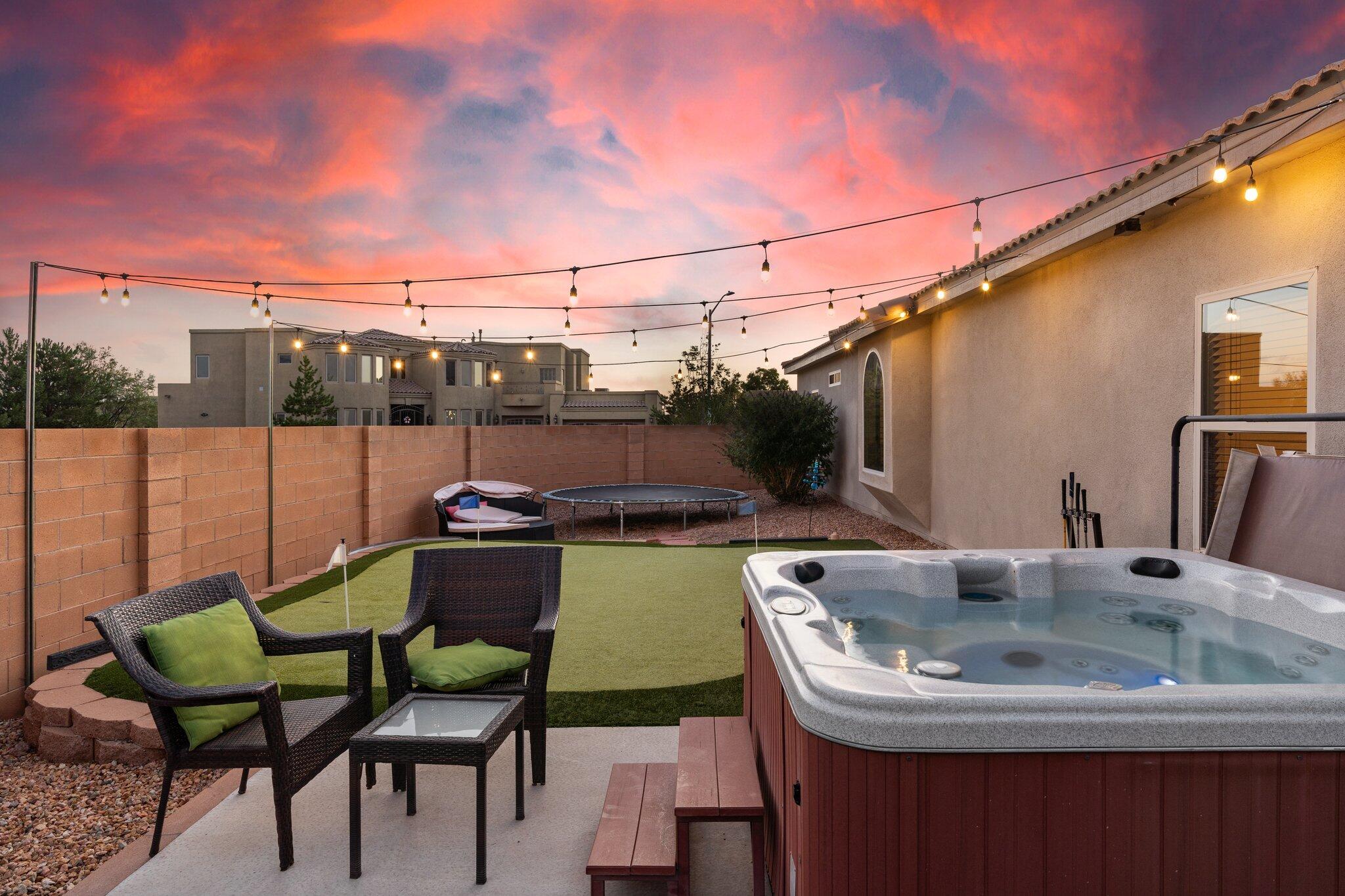 9216 N La Tierra Court NE
