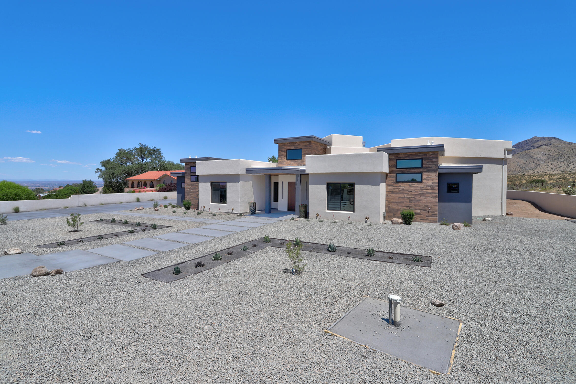 11601 Elena Drive NE