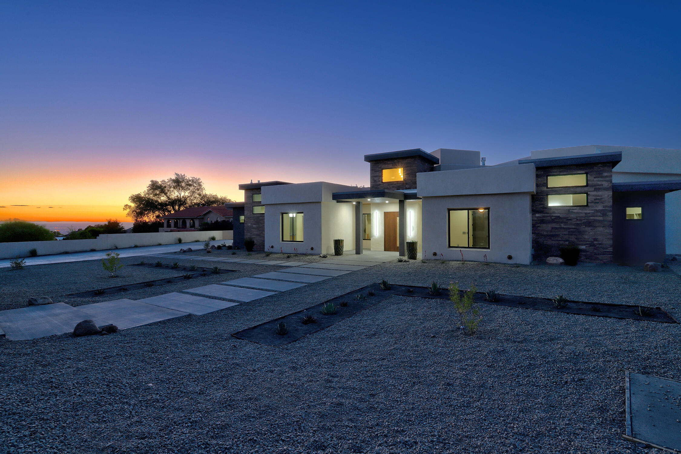 11601 Elena Drive NE