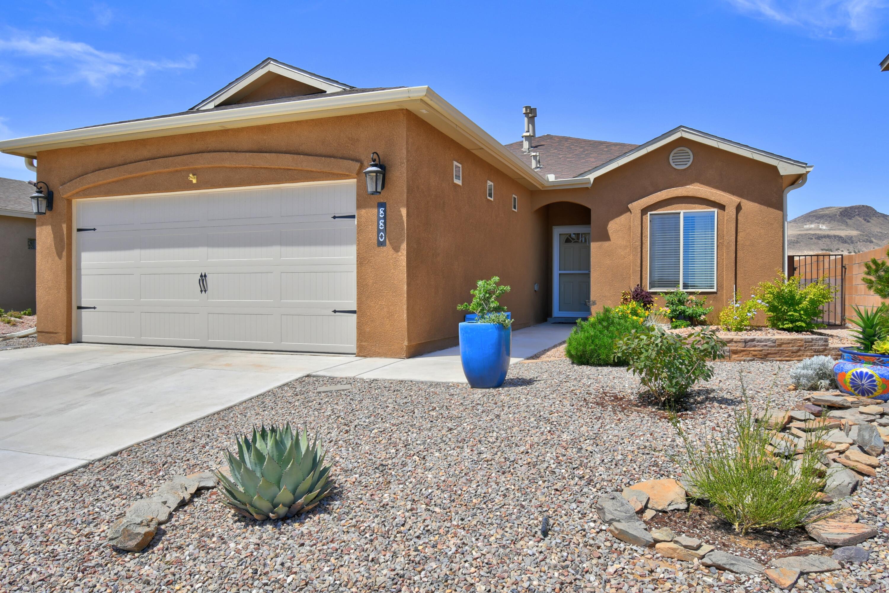 880 Firewheel Loop SW