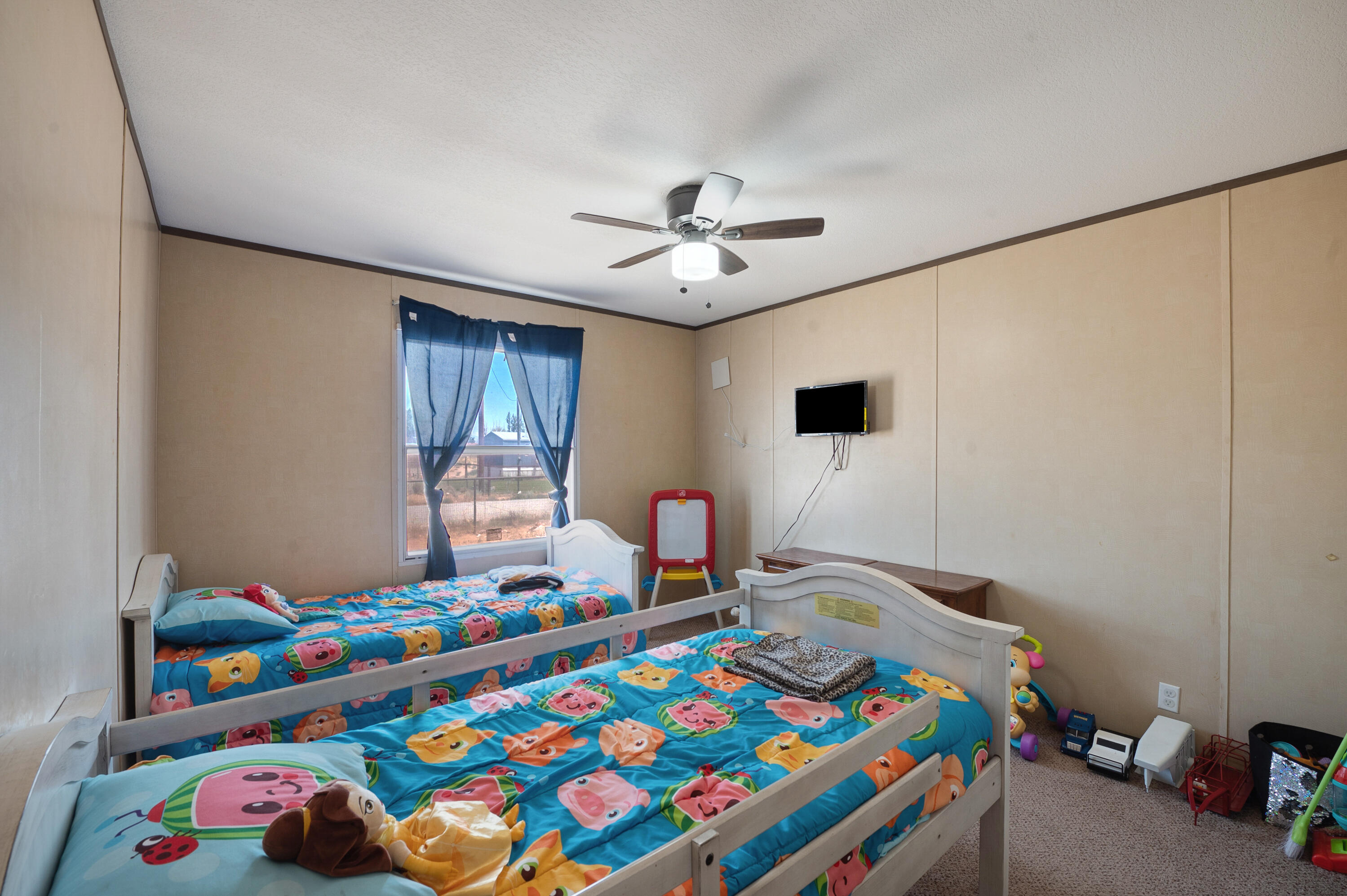 10 Luminoso Court