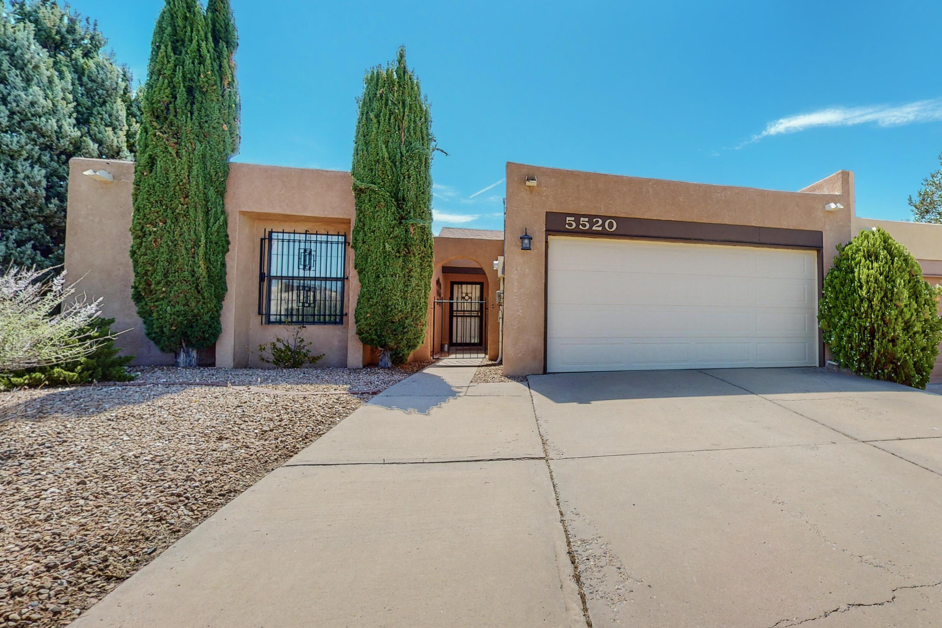 5520 Amistad Road NE