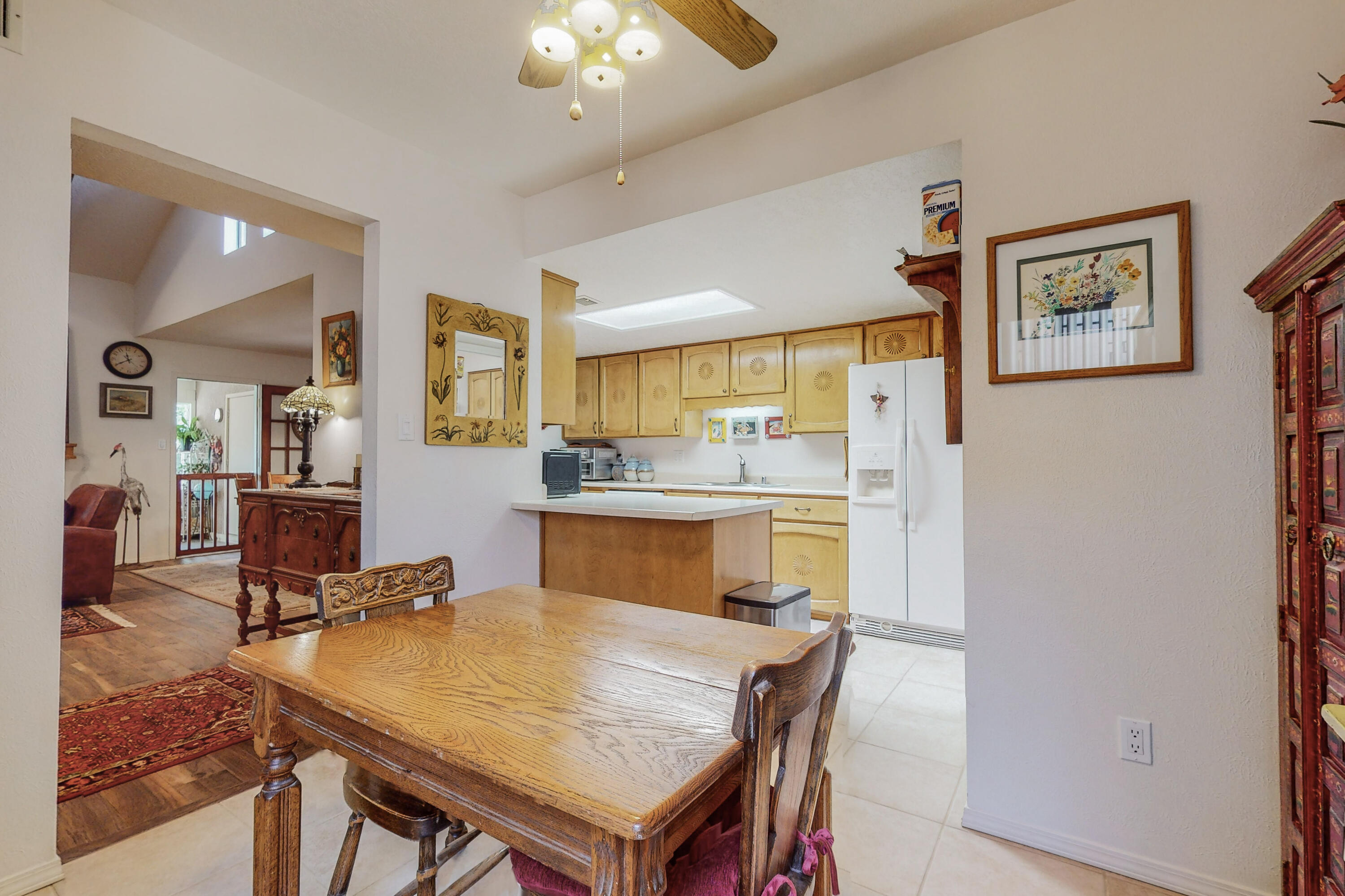 5520 Amistad Road NE