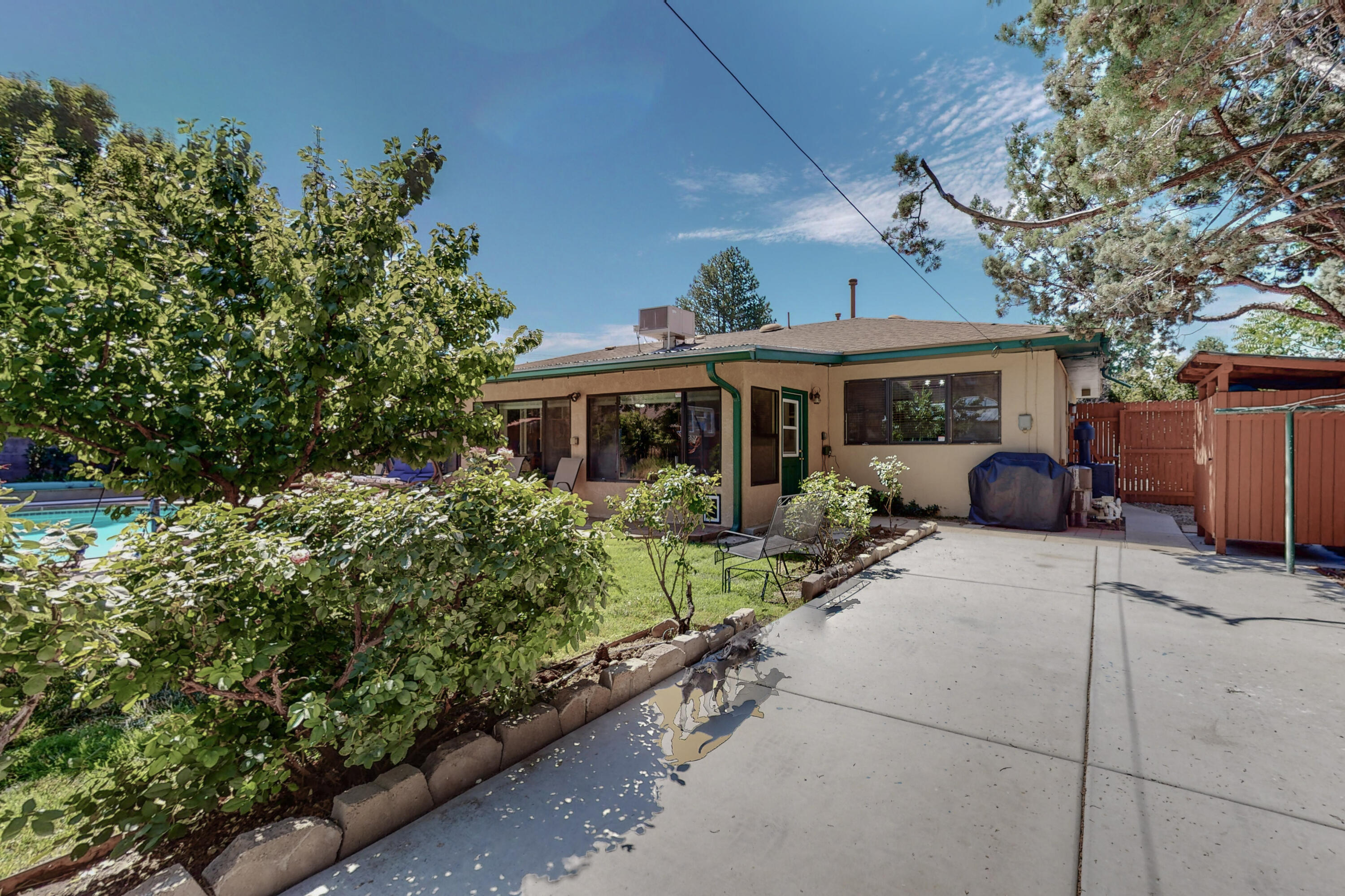 6605 Ponderosa Avenue NE
