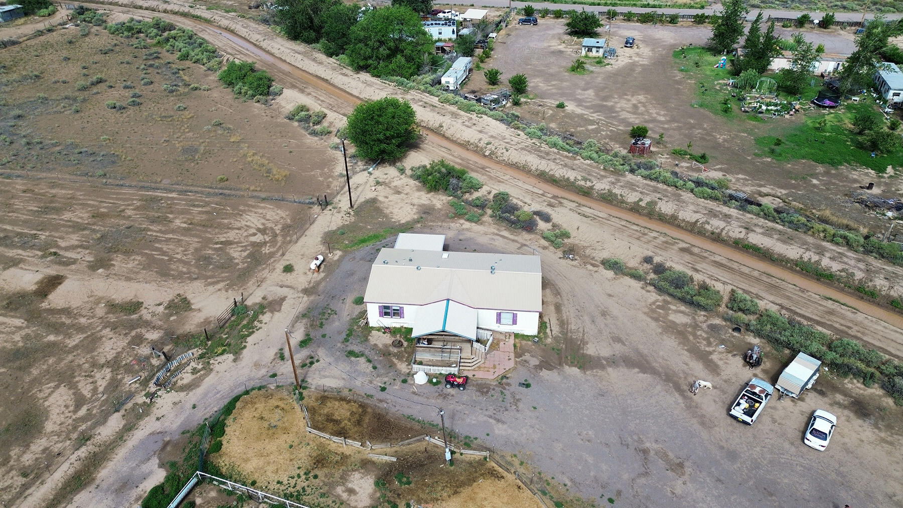 28 Community Road