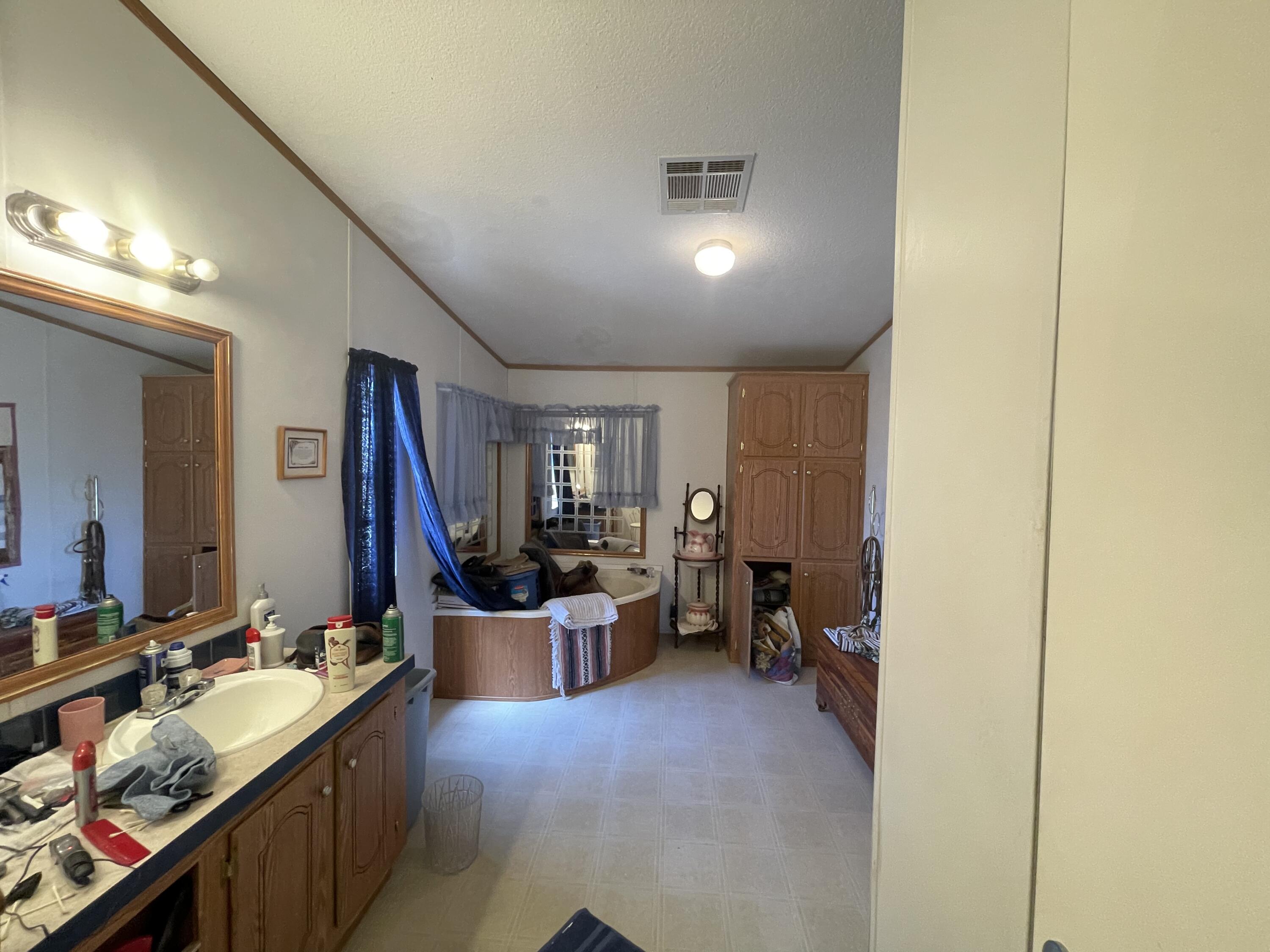 28 Community Road