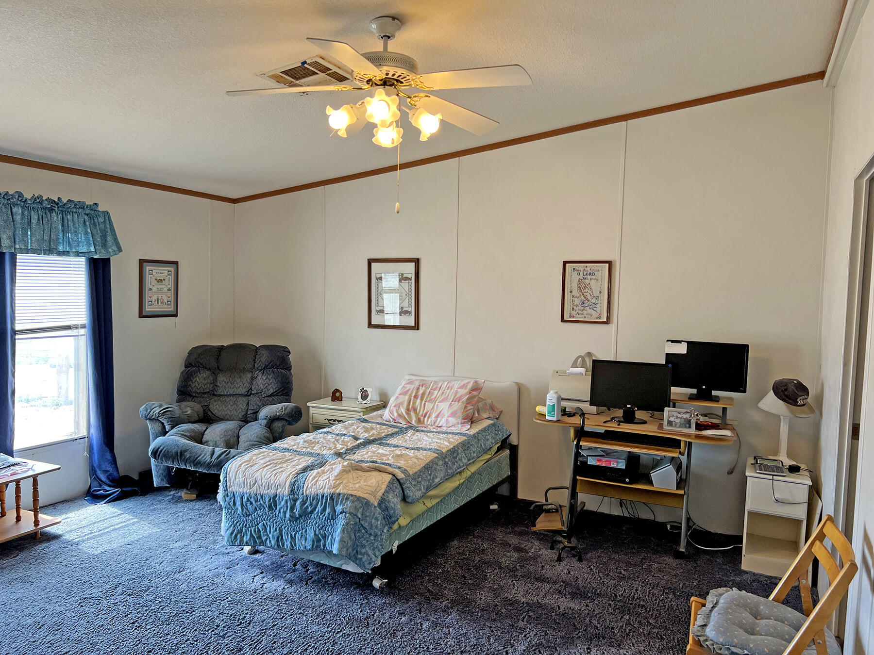 28 Community Road