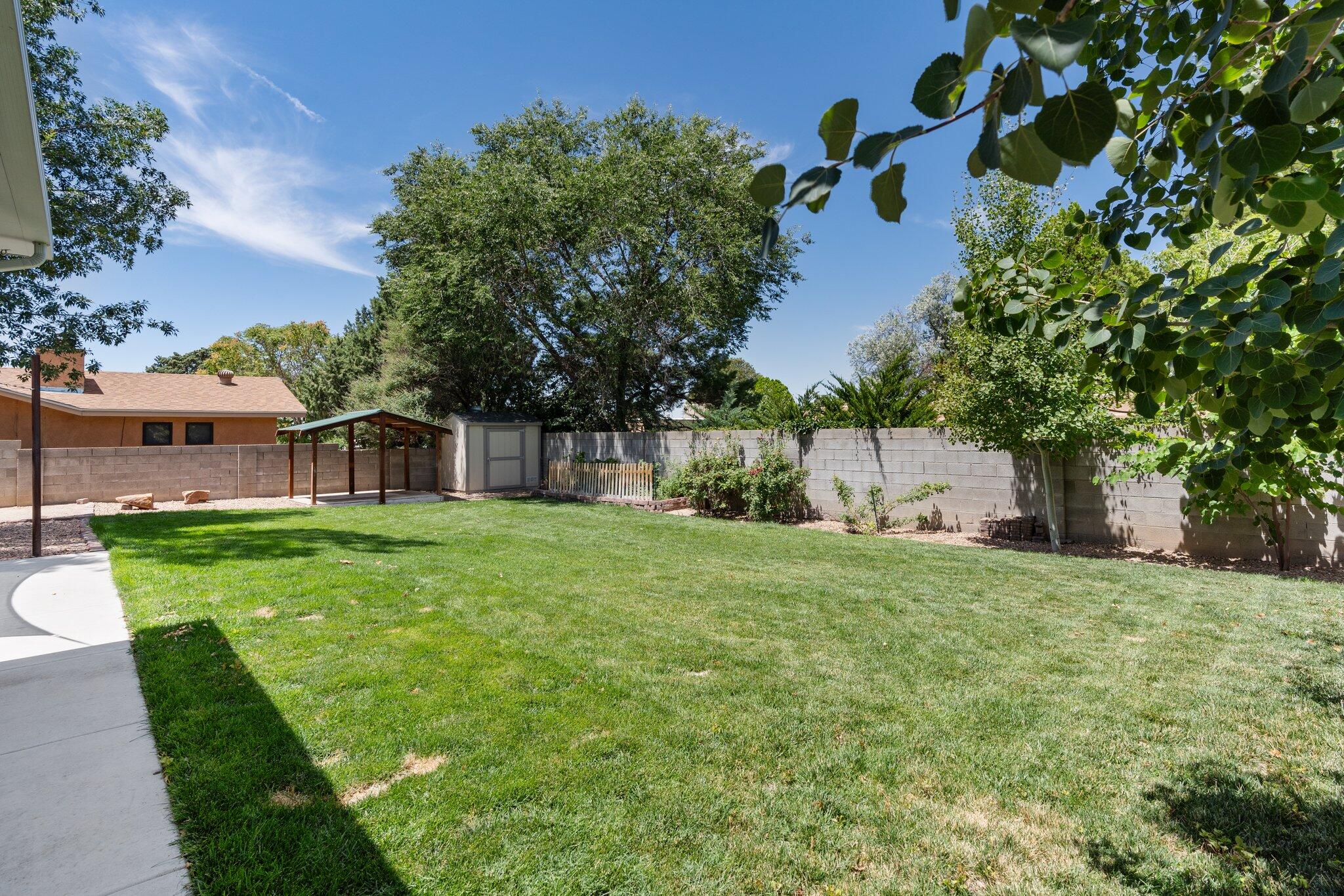 8625 Plymouth Rock Road NE