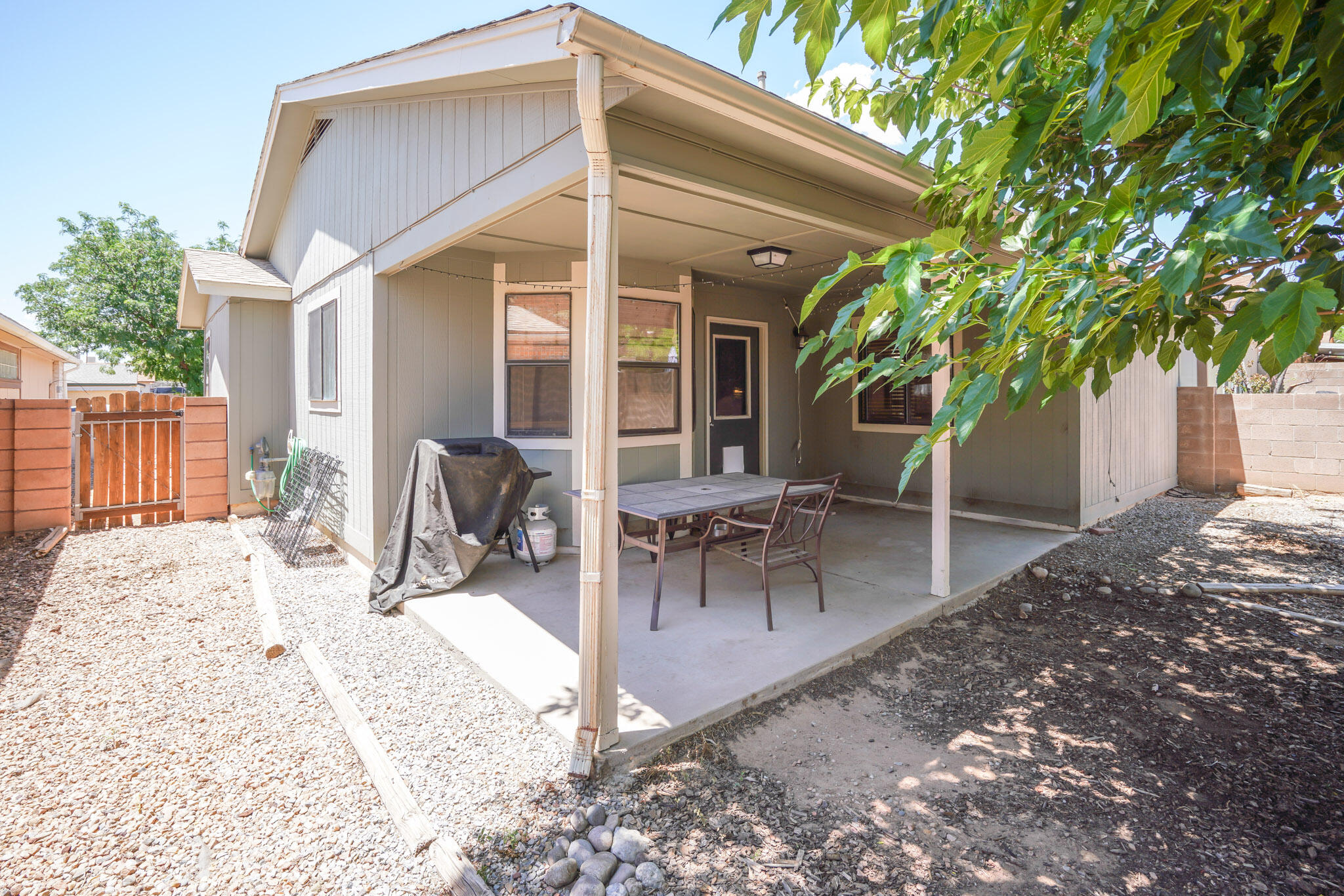 2712 Panorama Heights Drive SE