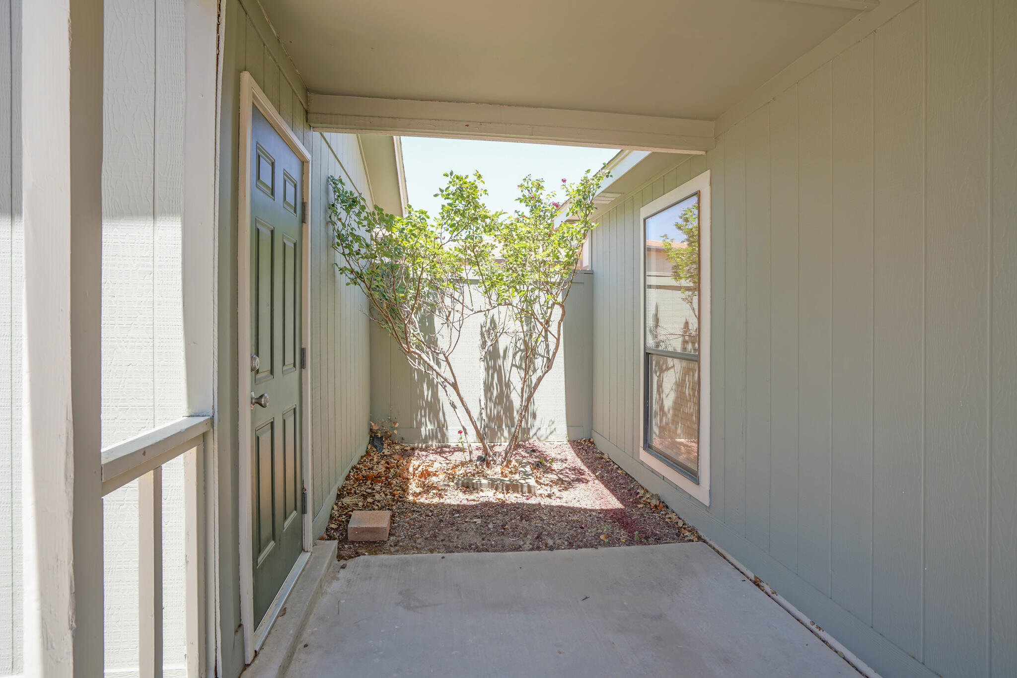 2712 Panorama Heights Drive SE