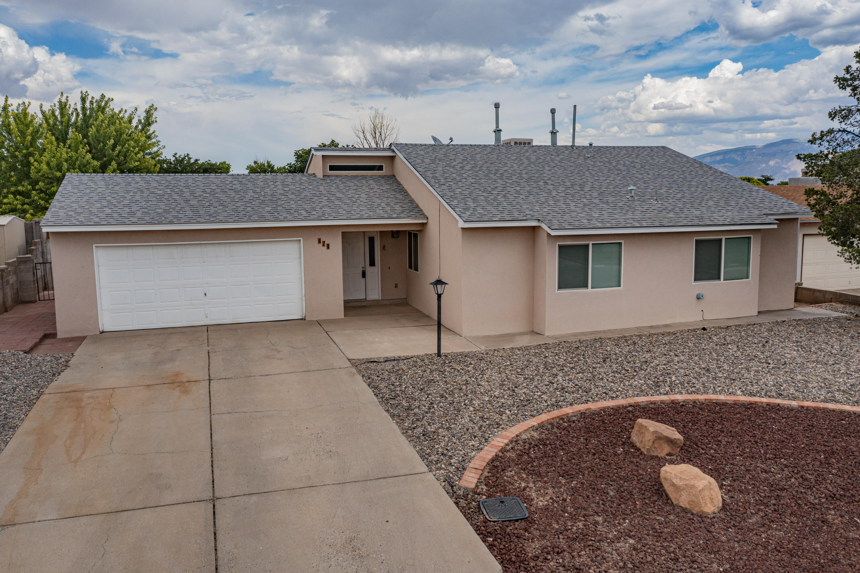 429 Wagon Train Drive SE