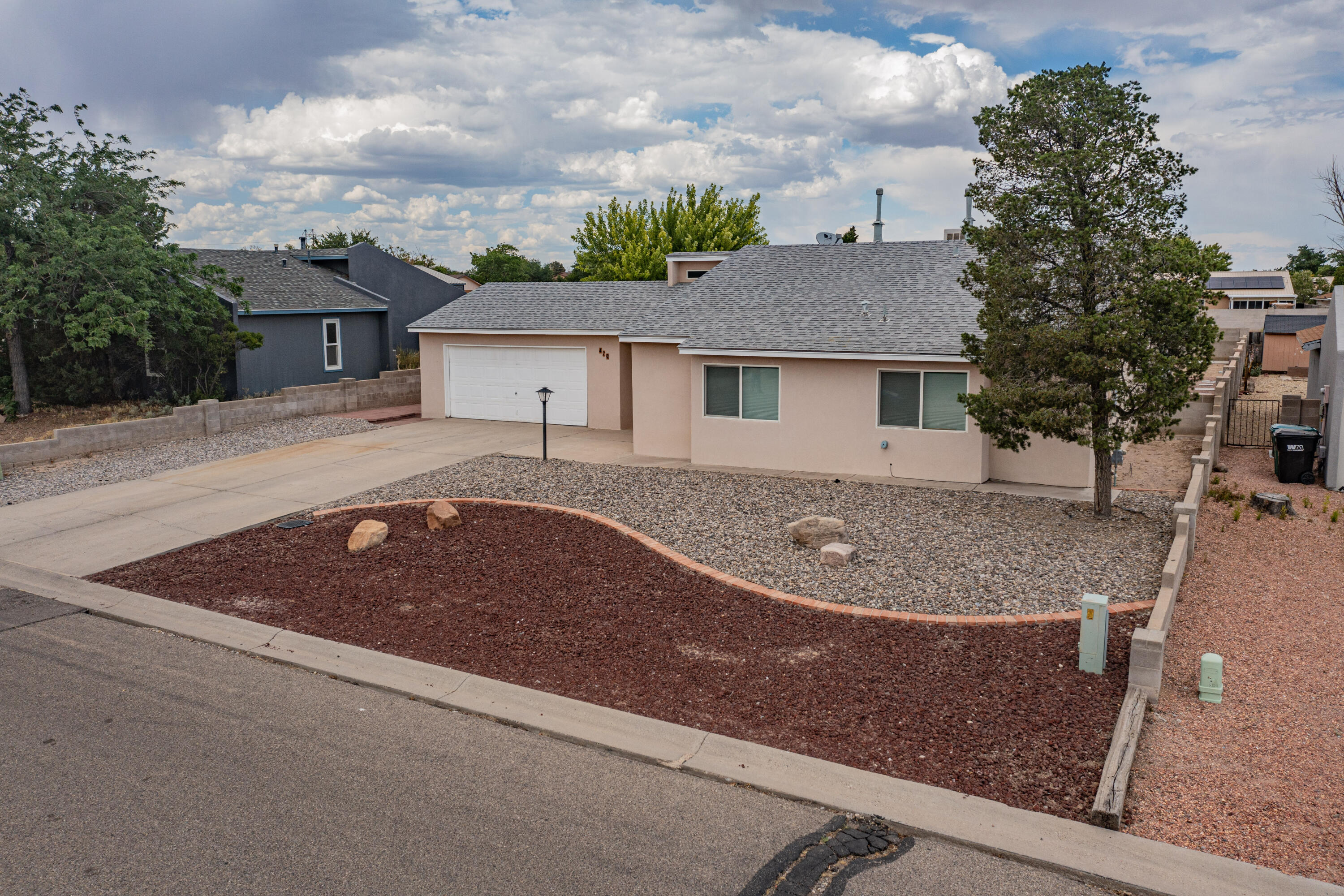 429 Wagon Train Drive SE