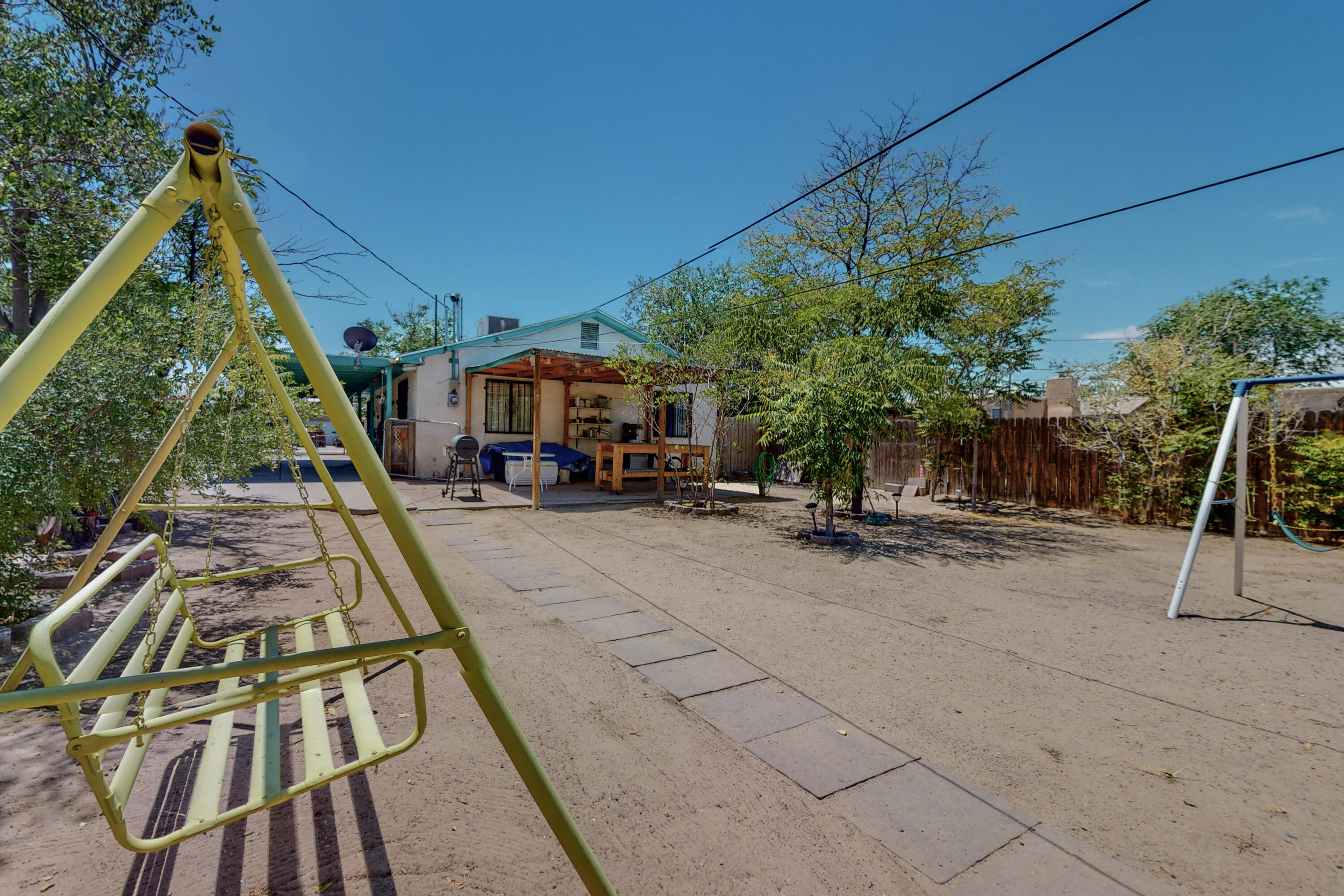 925 Alta Monte Avenue NW