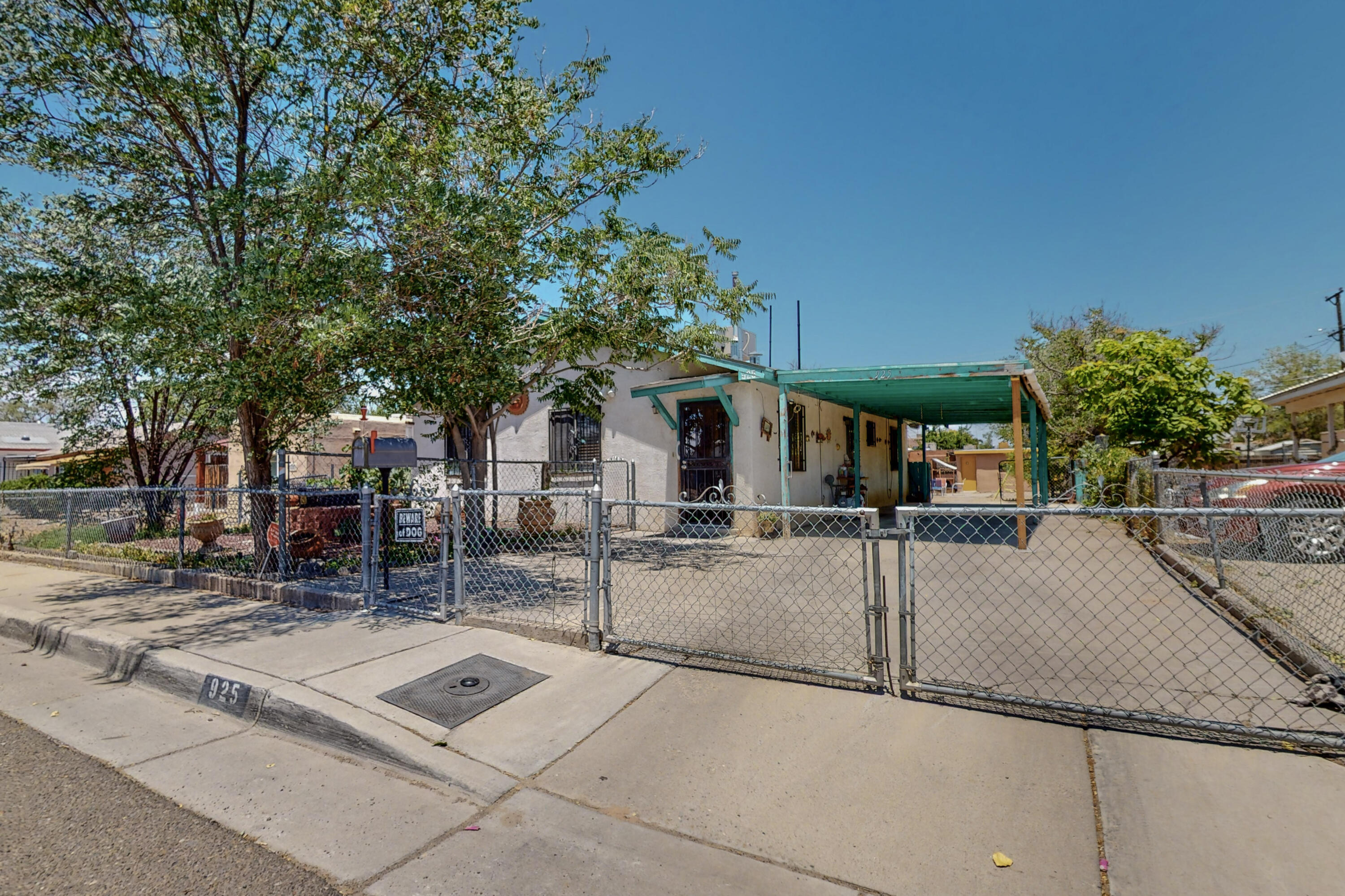 925 Alta Monte Avenue NW