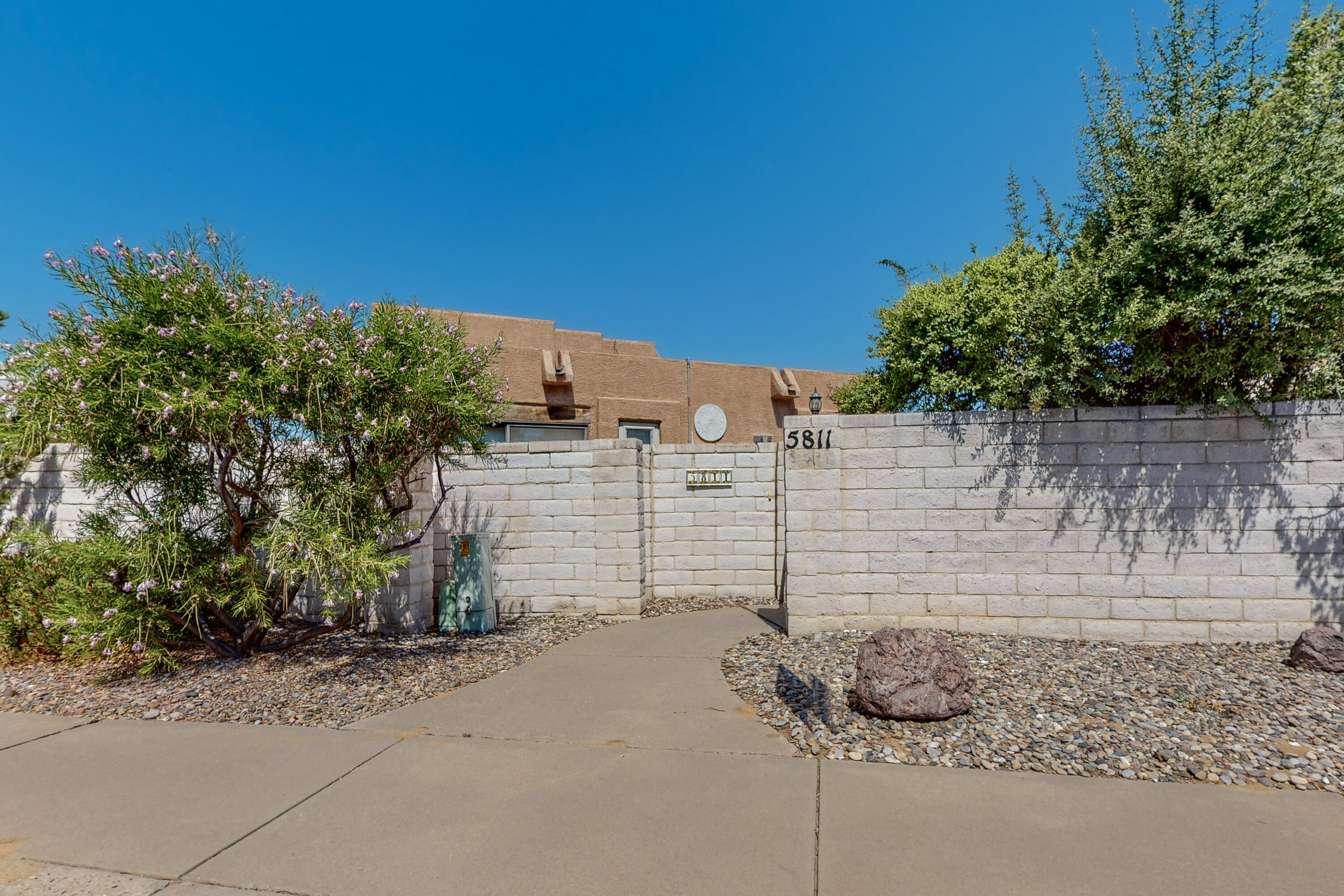 5811 Cubero Drive NE