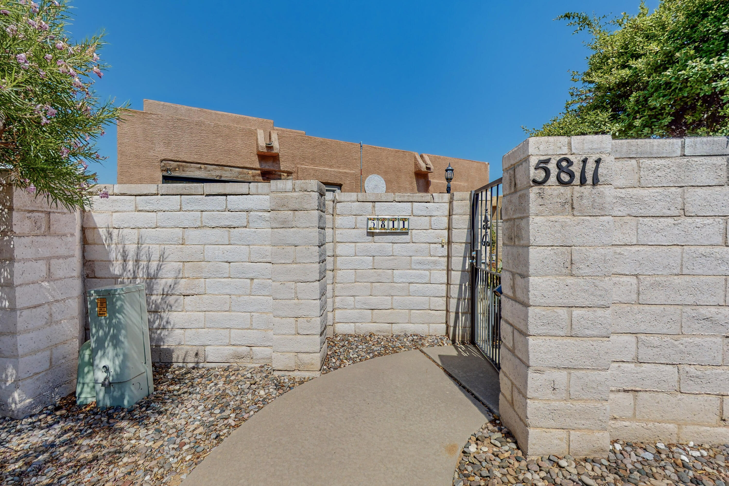 5811 Cubero Drive NE