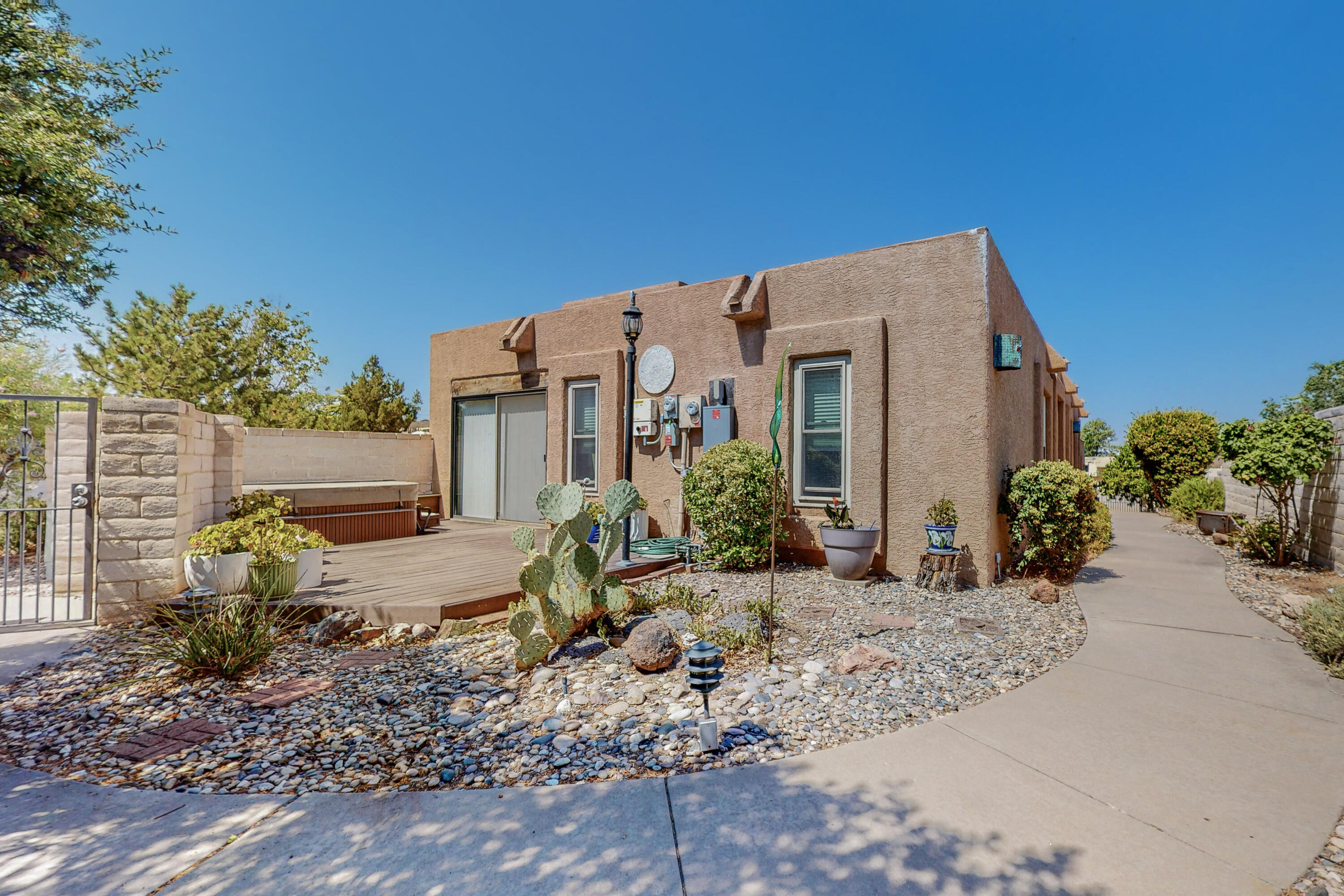 5811 Cubero Drive NE