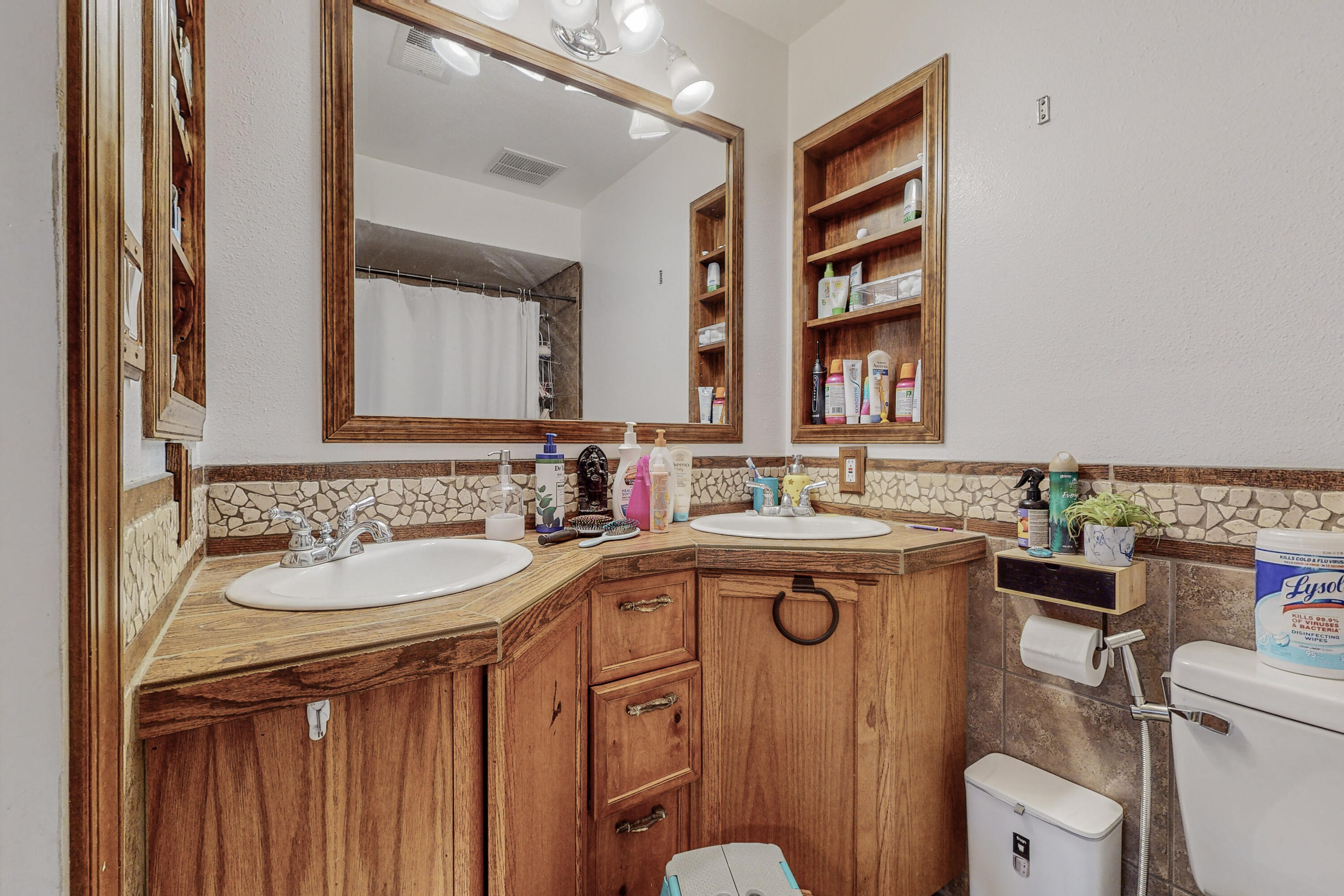 300 Spring Drive SE