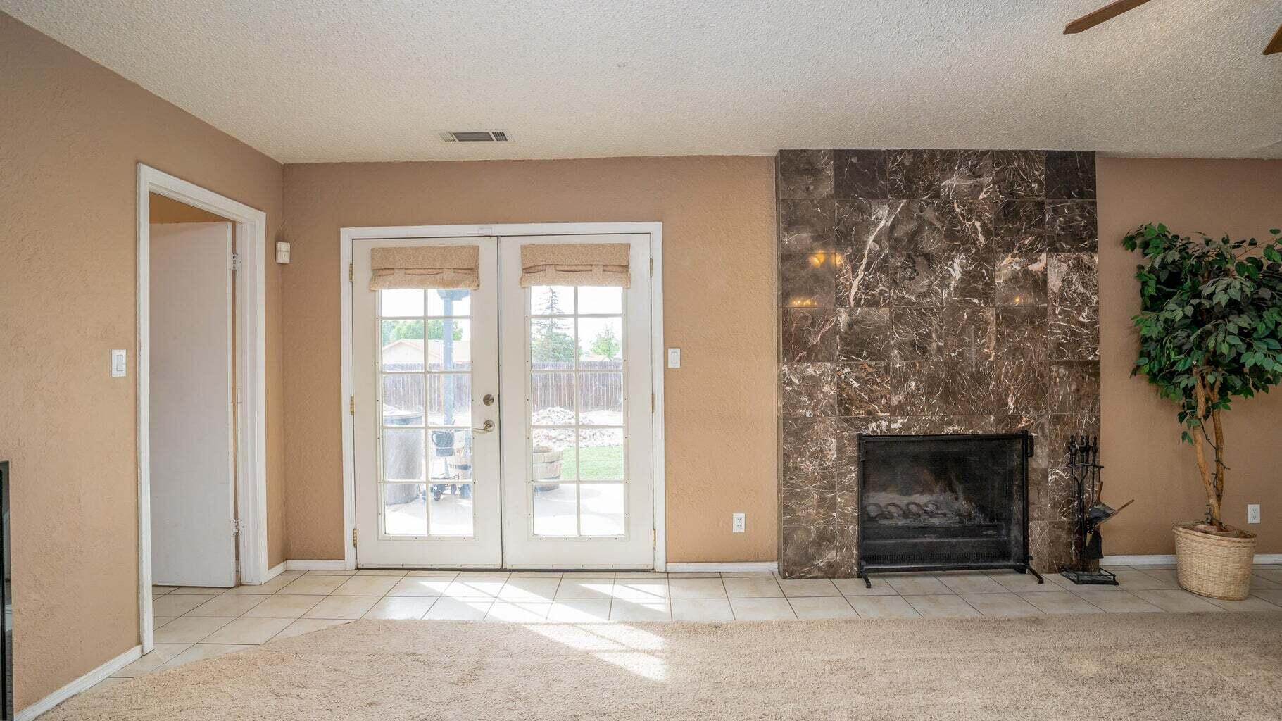 300 Spring Drive SE