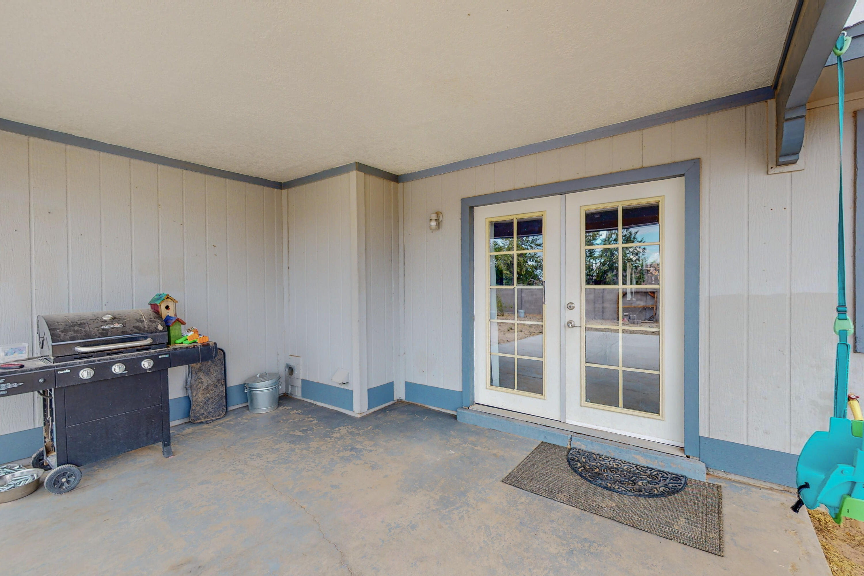 300 Spring Drive SE