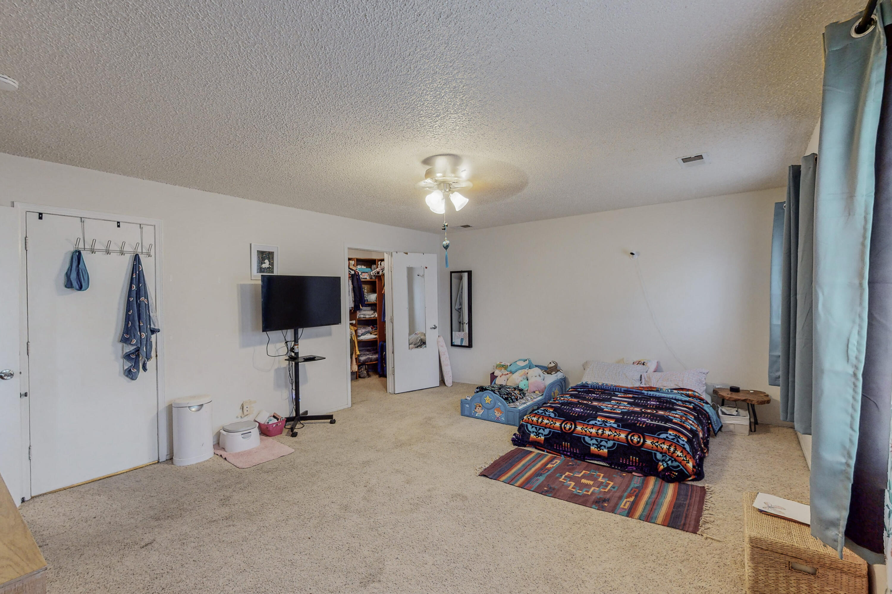 300 Spring Drive SE