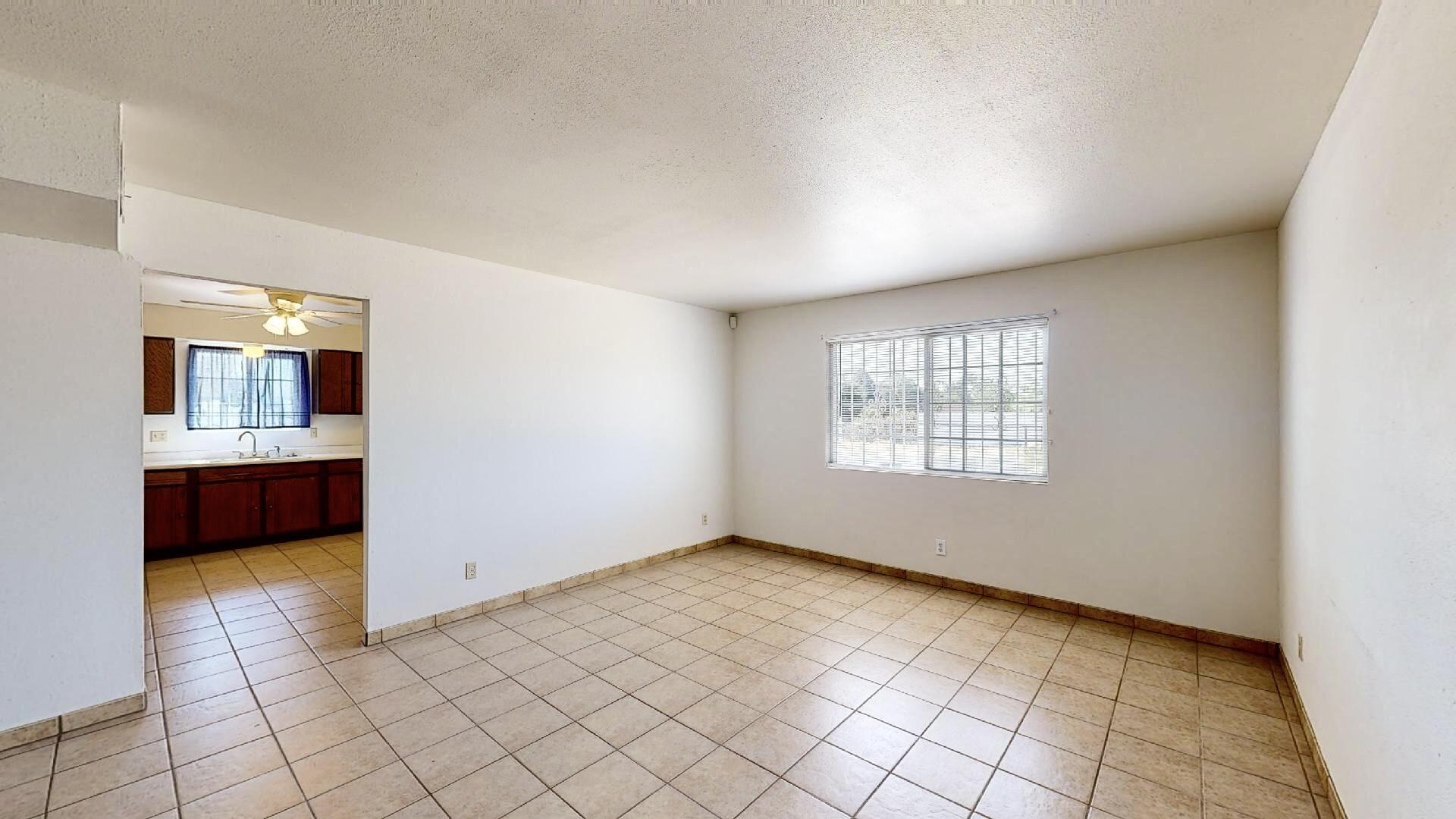 3835 Flora Vista Avenue SW