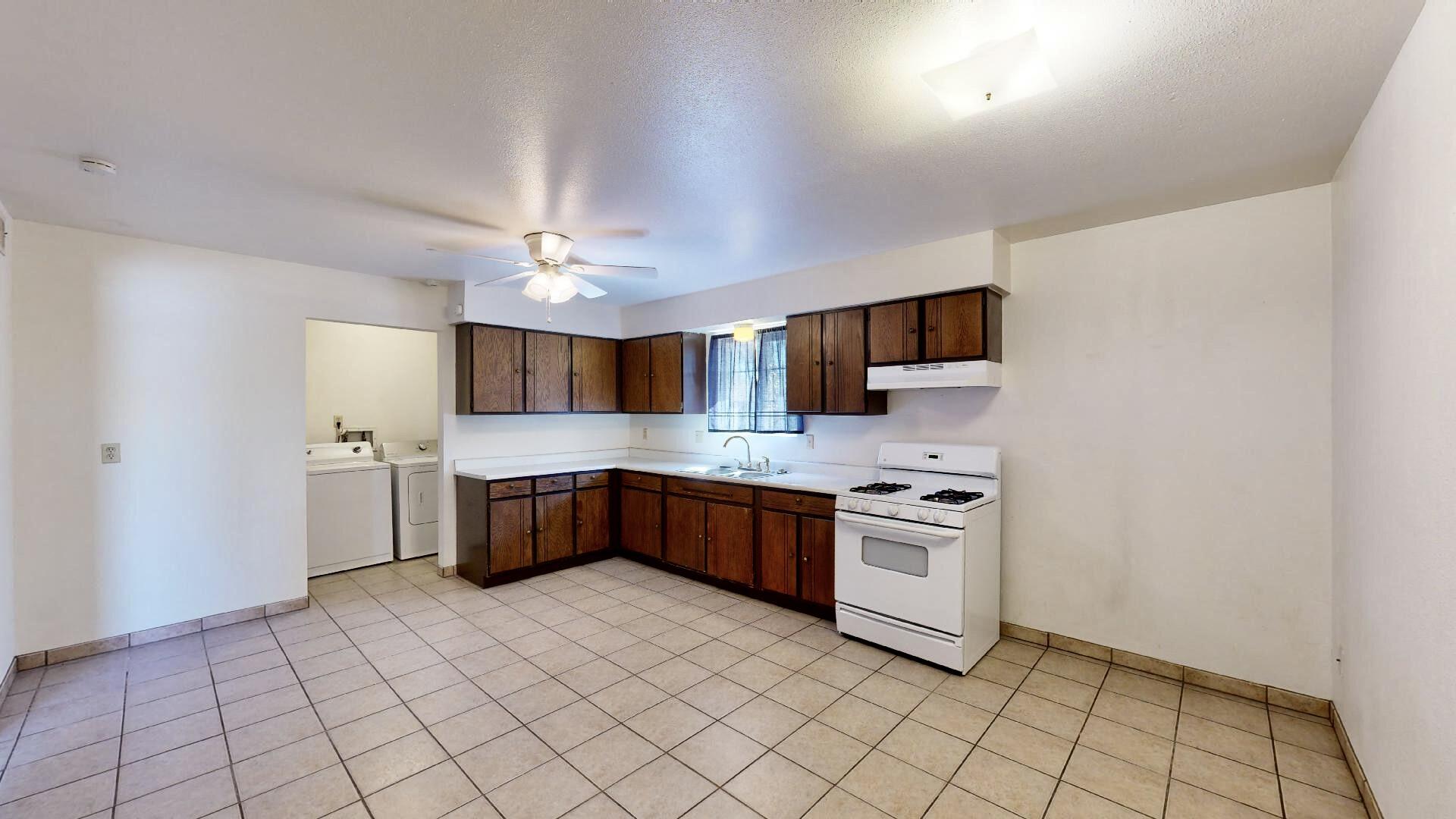 3835 Flora Vista Avenue SW