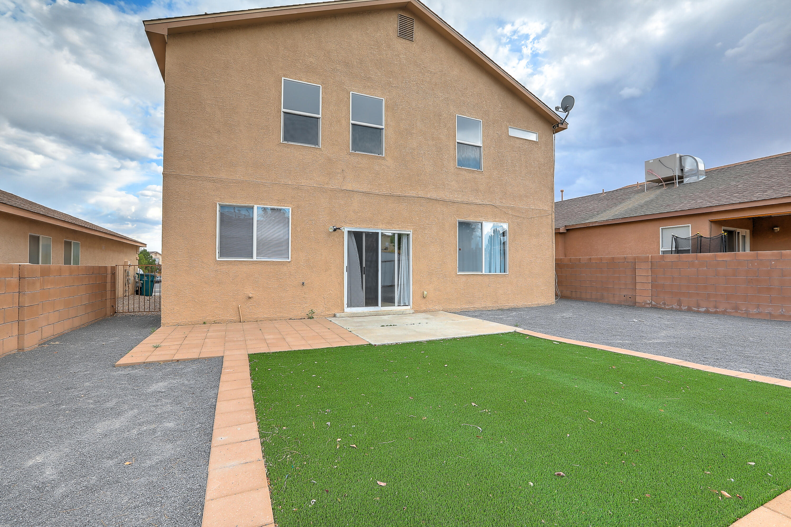 709 Soothing Meadows Drive NE