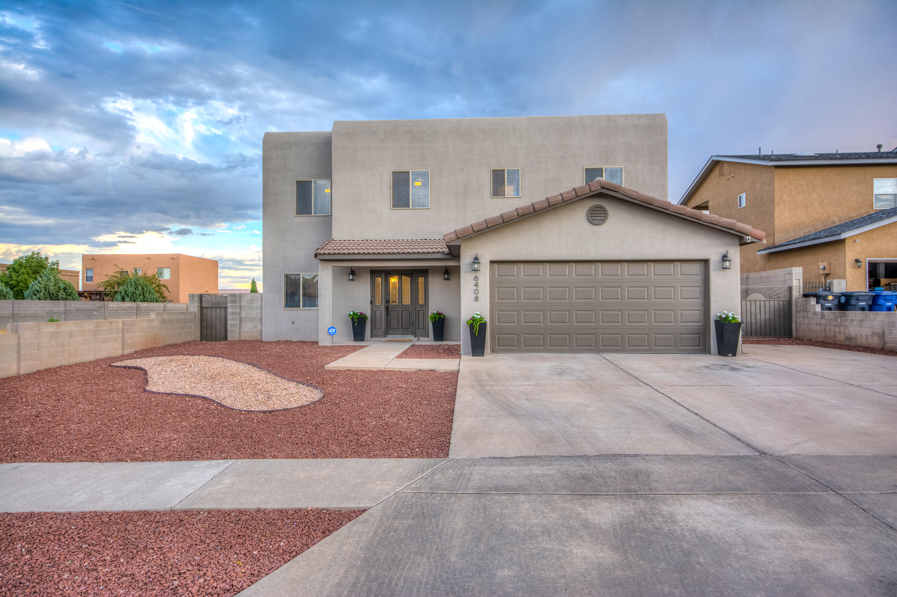 6408 Pima Place NW