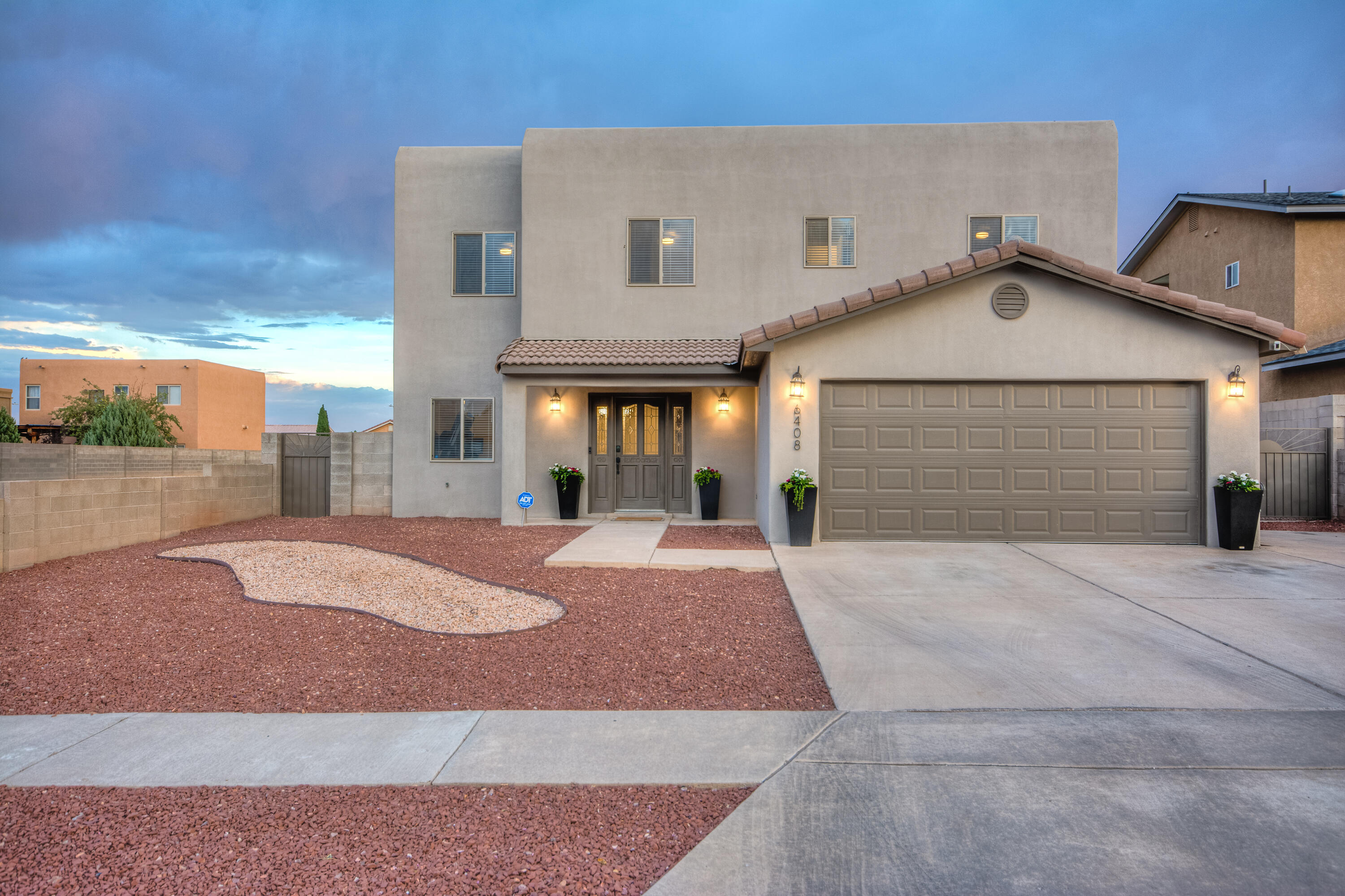 6408 Pima Place NW