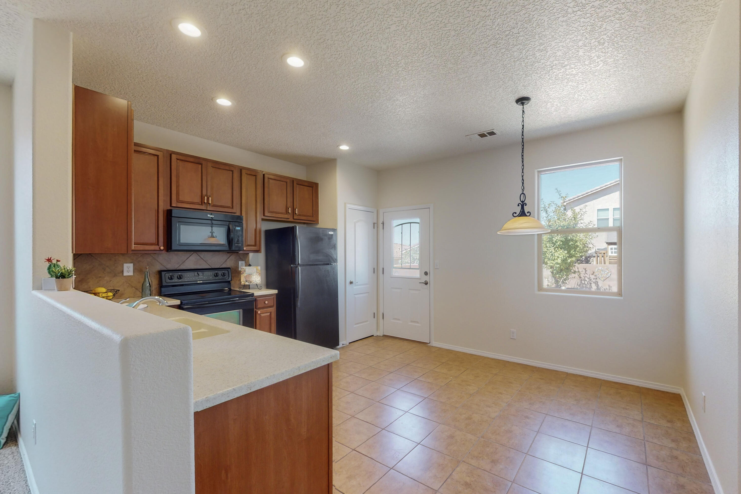 2312 Delfinio Drive SE