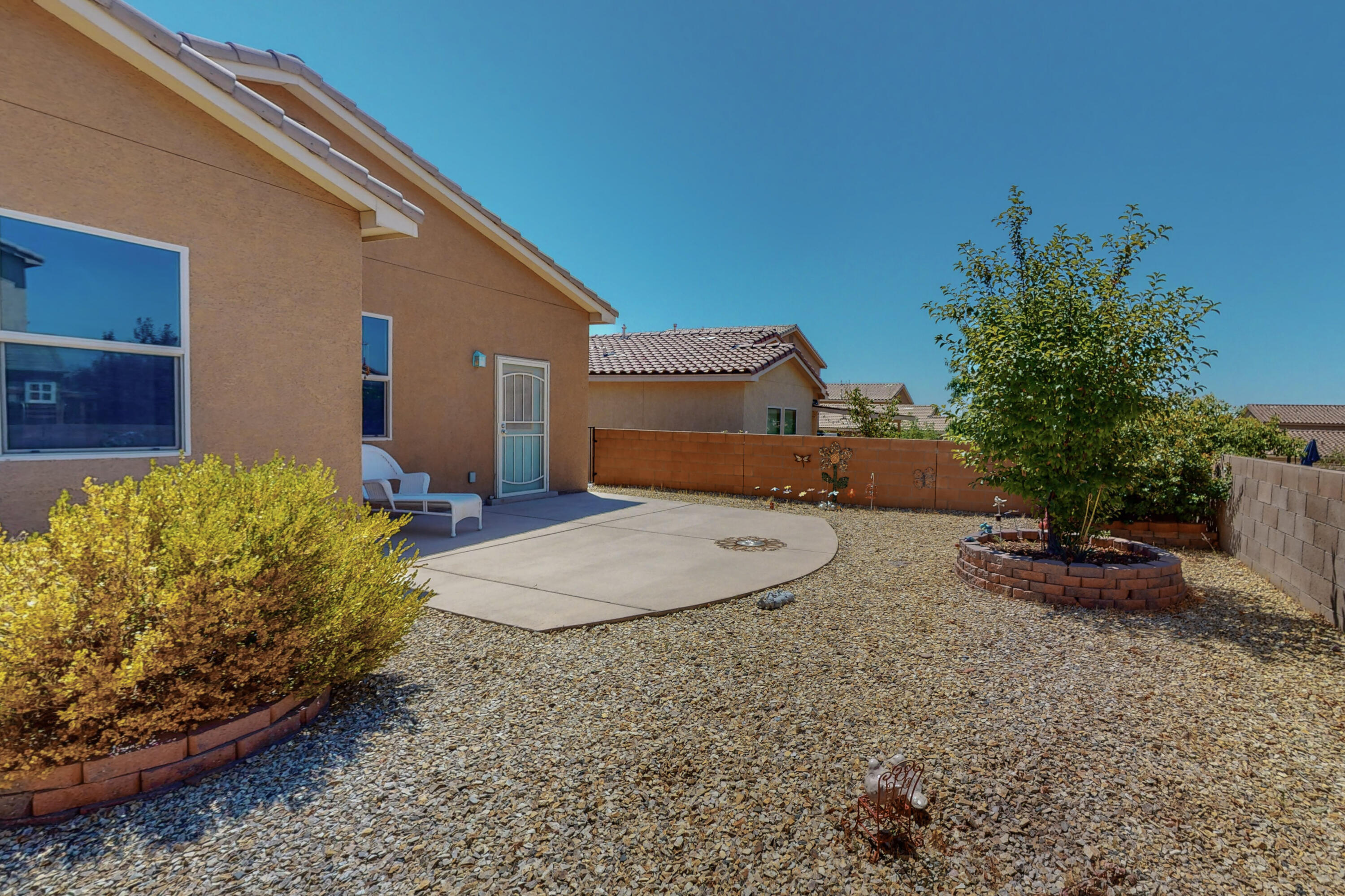2312 Delfinio Drive SE