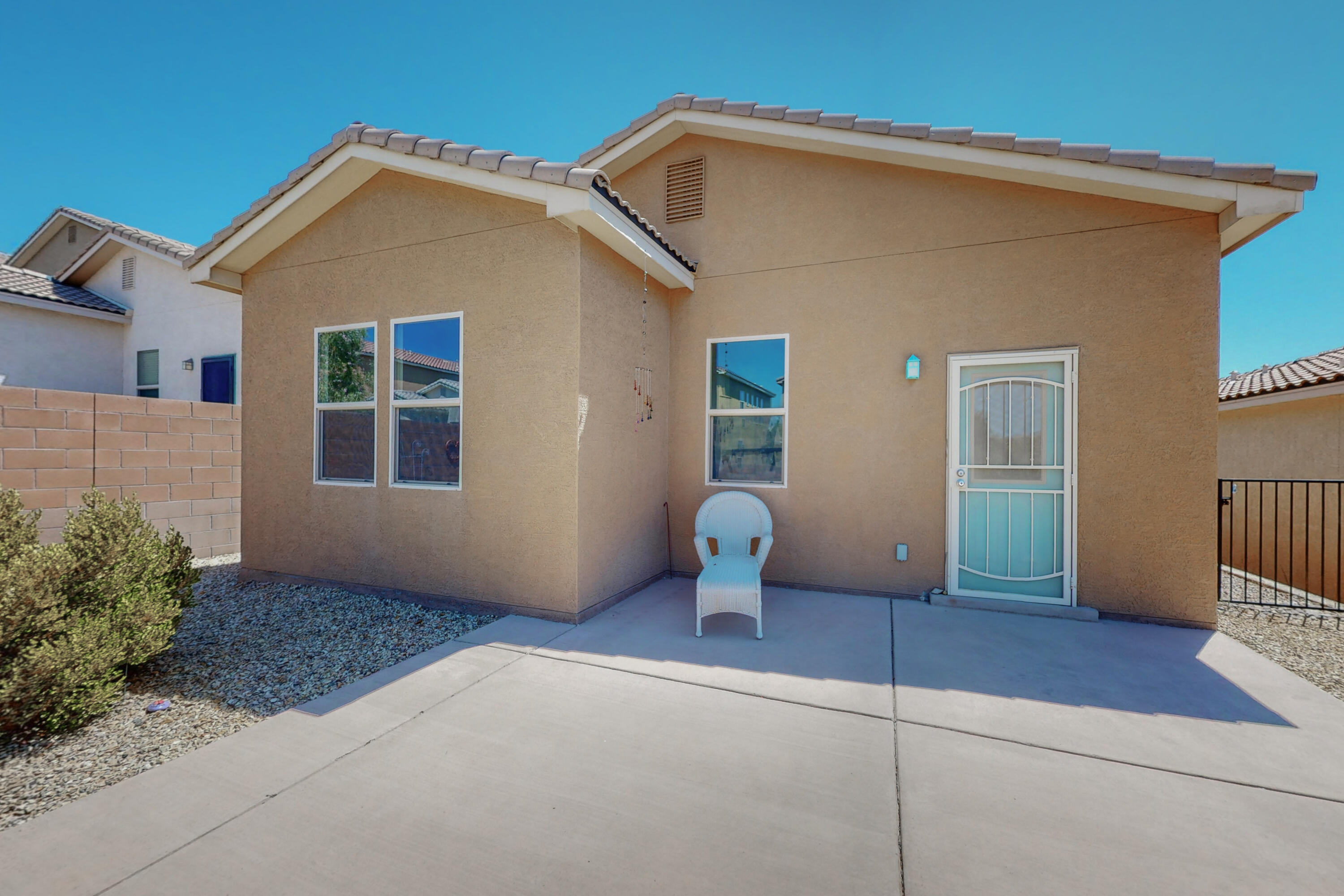 2312 Delfinio Drive SE